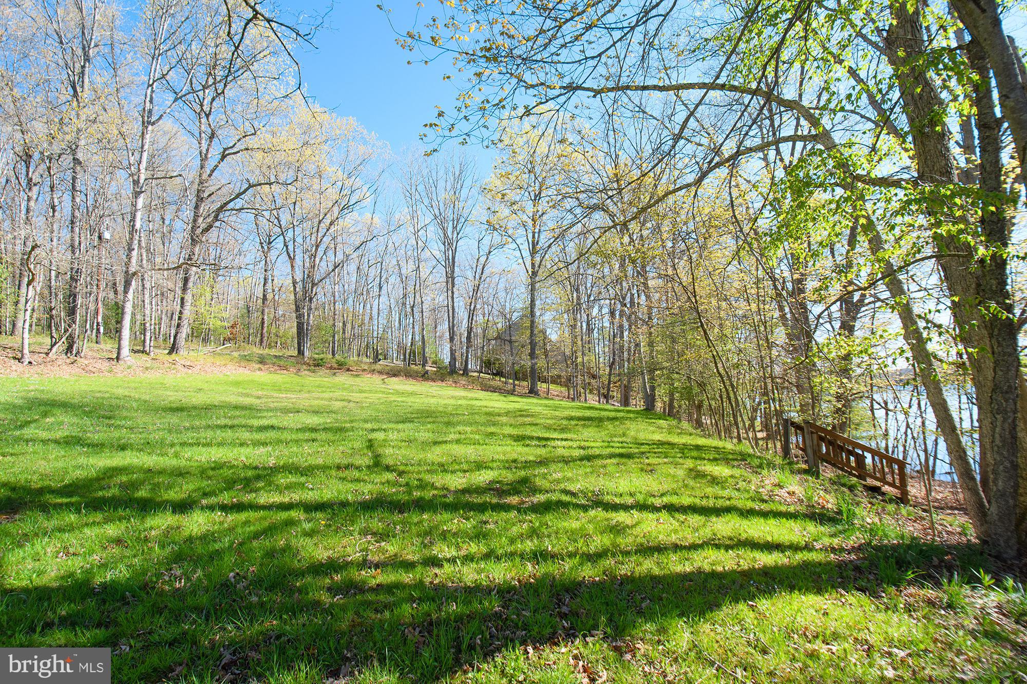 PARADISE COVE - Residential