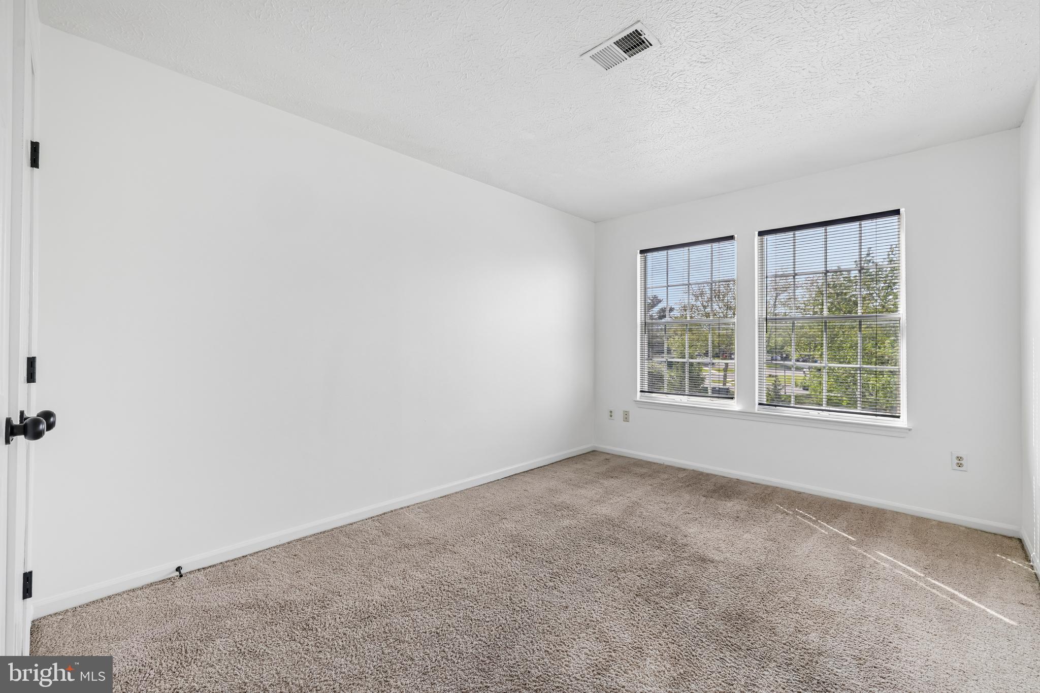 KINGSBROOK - Residential