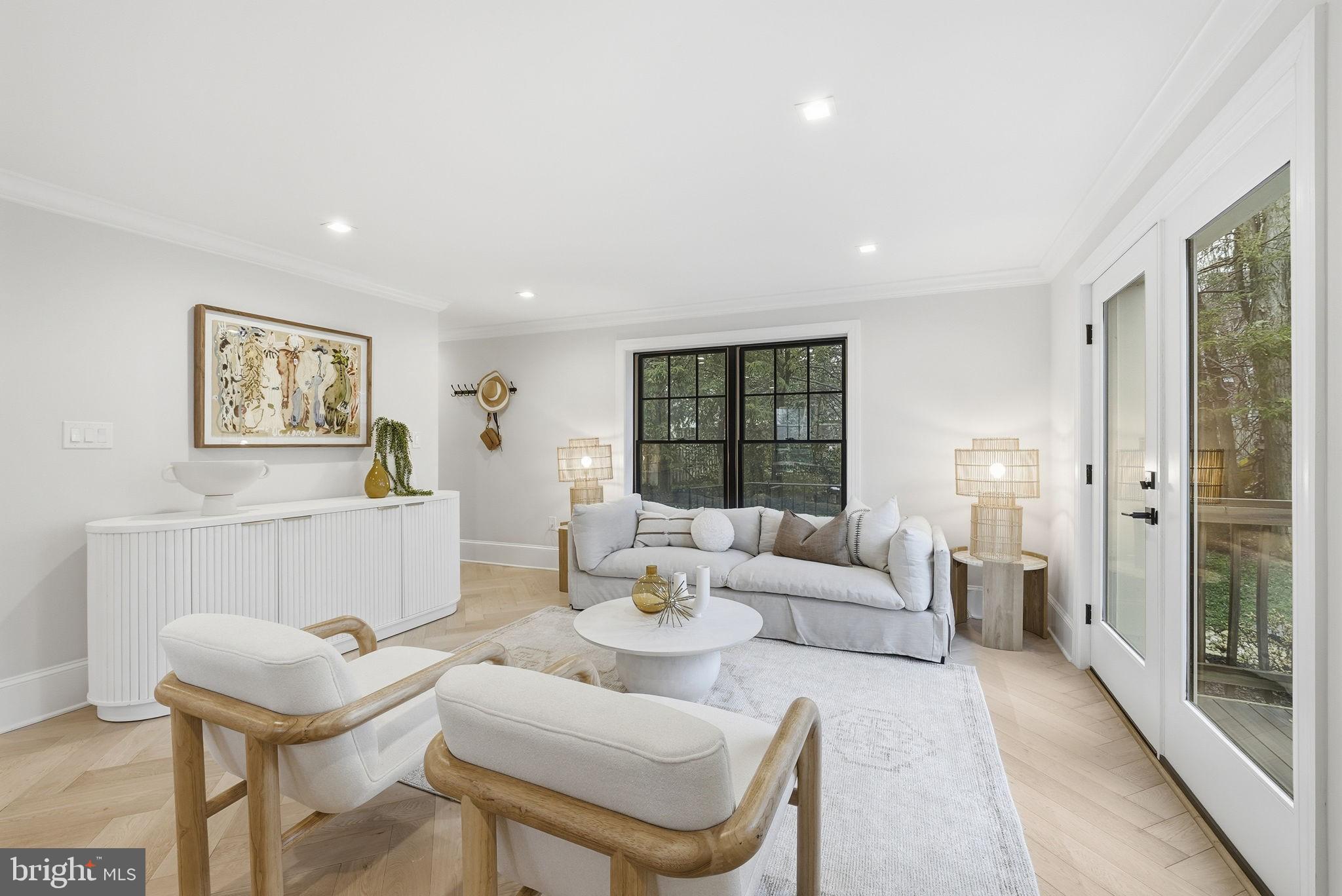 LEEWAY GARDENS - Residential