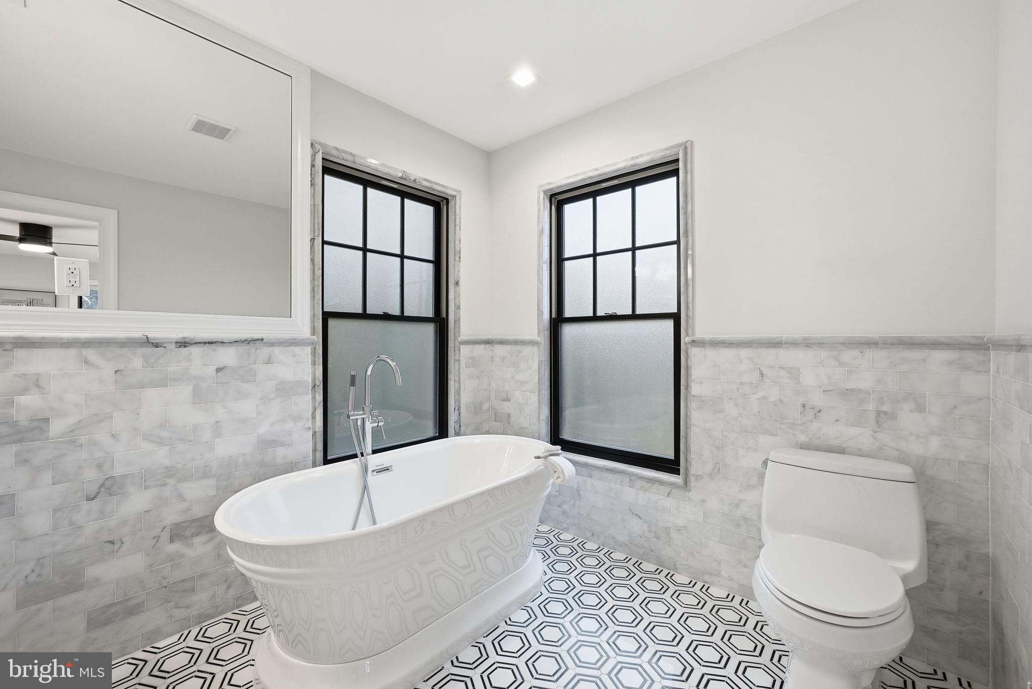 LEEWAY GARDENS - Residential