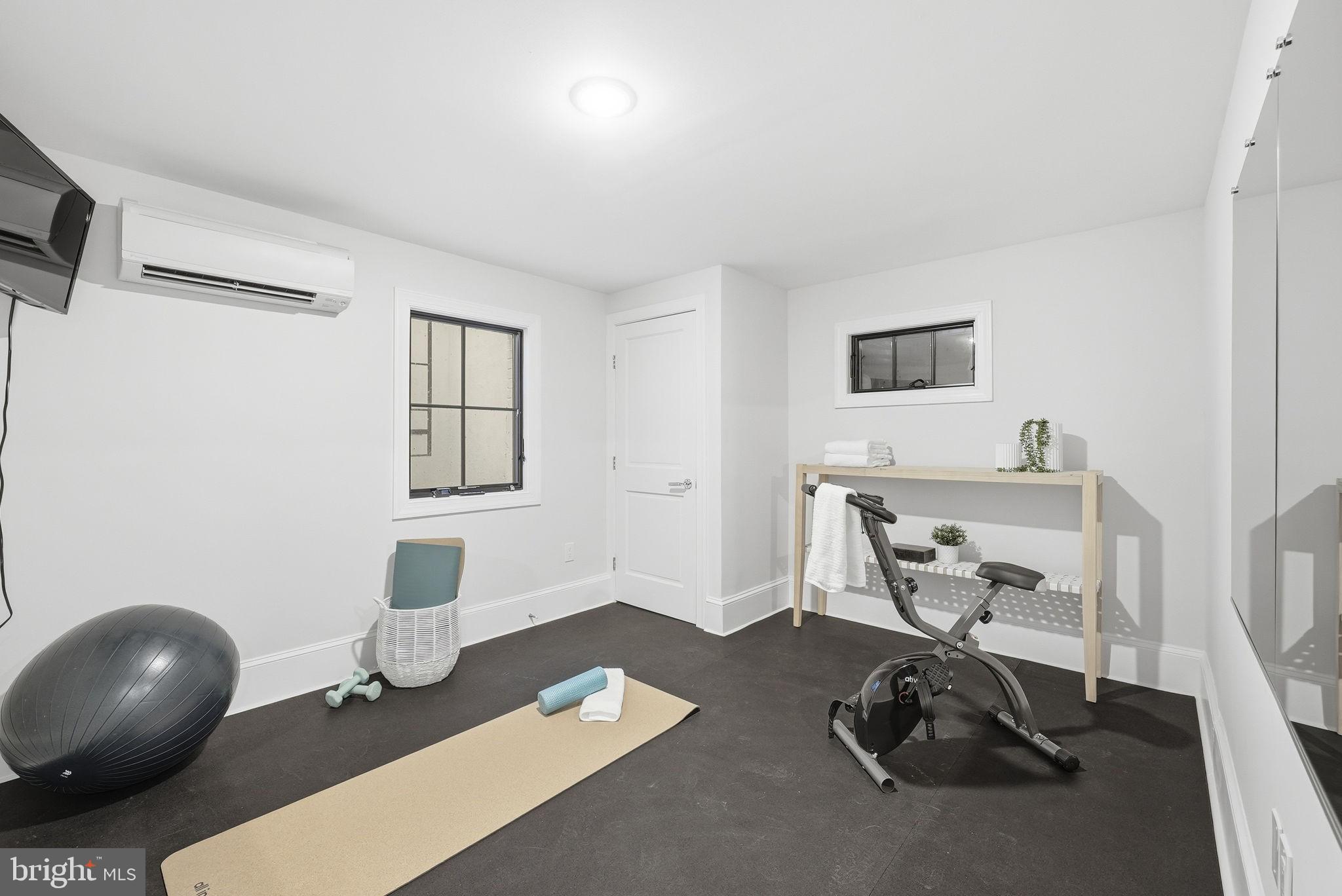 LEEWAY GARDENS - Residential