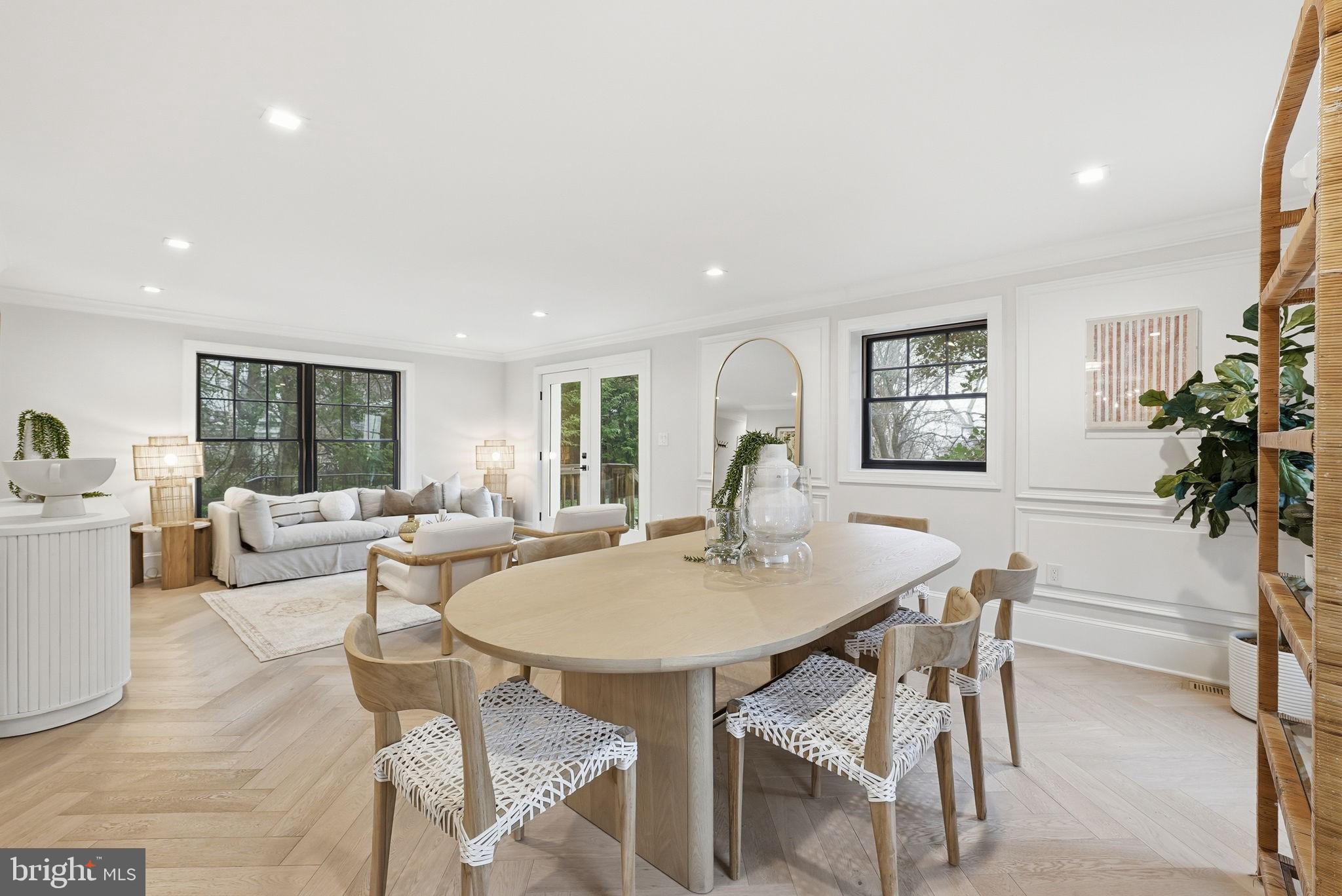 LEEWAY GARDENS - Residential