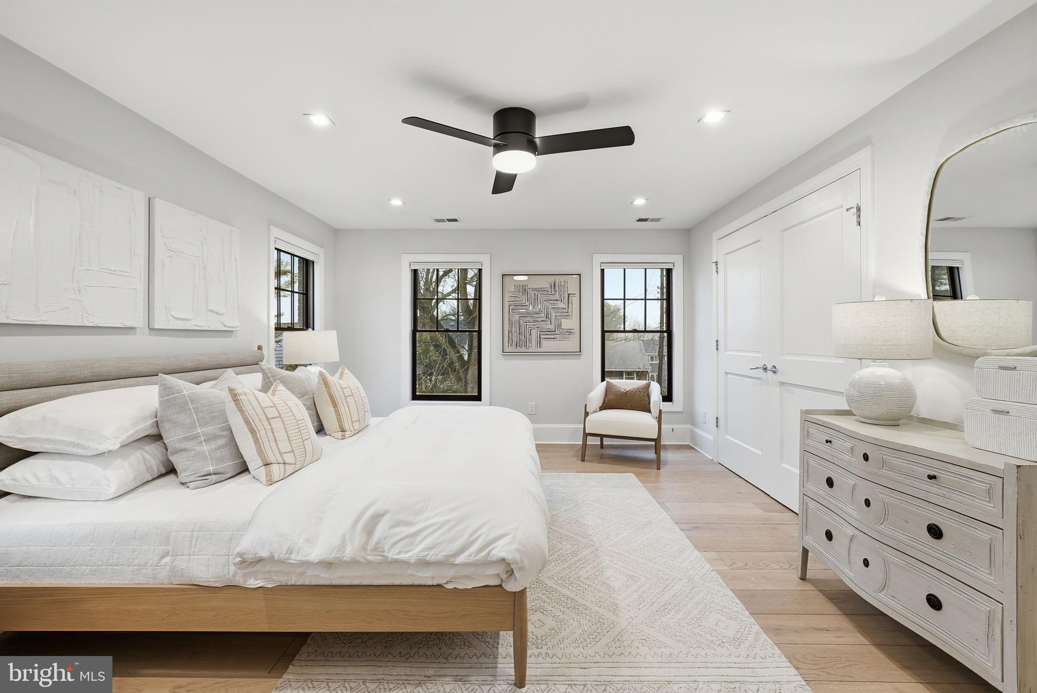 LEEWAY GARDENS - Residential