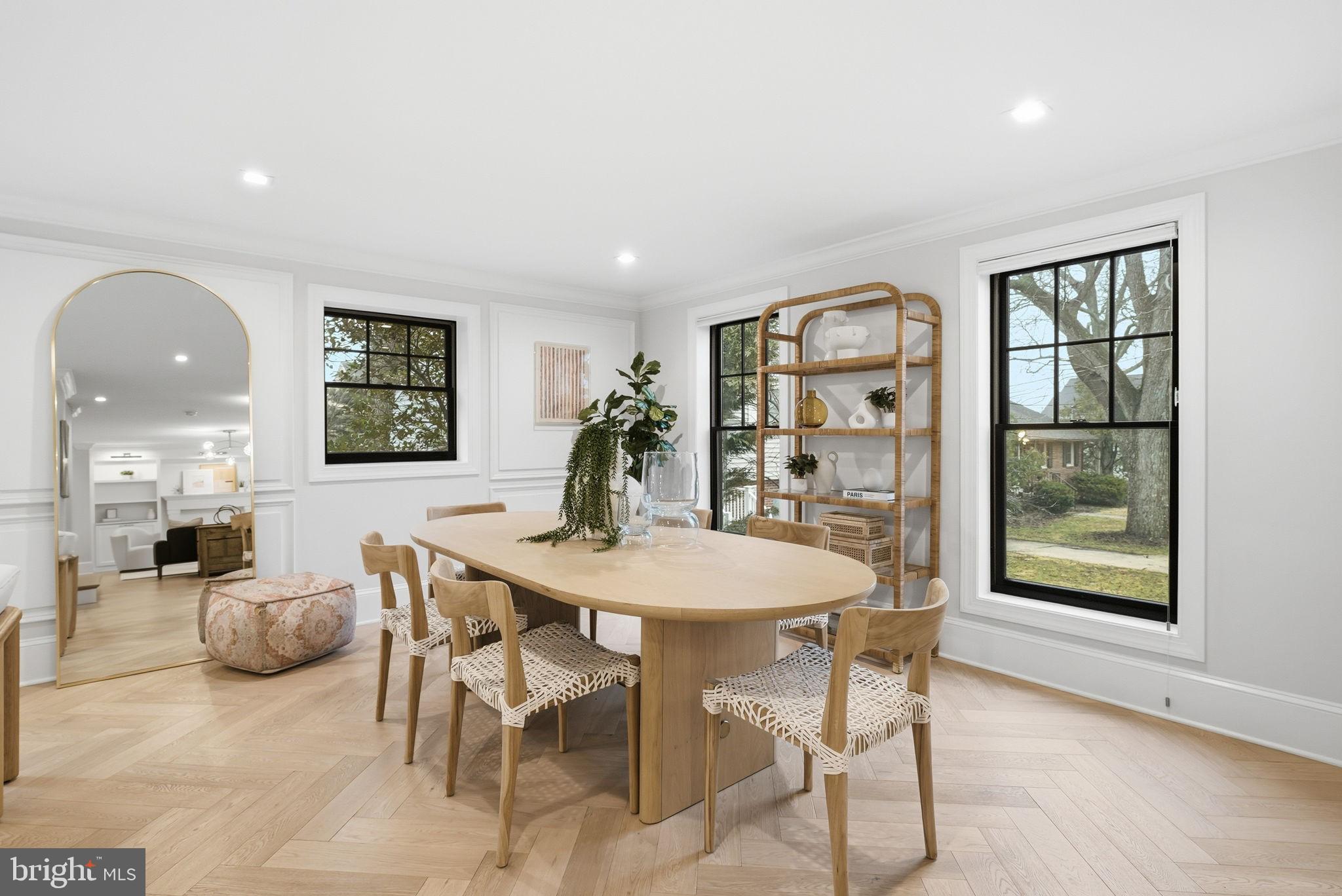 LEEWAY GARDENS - Residential