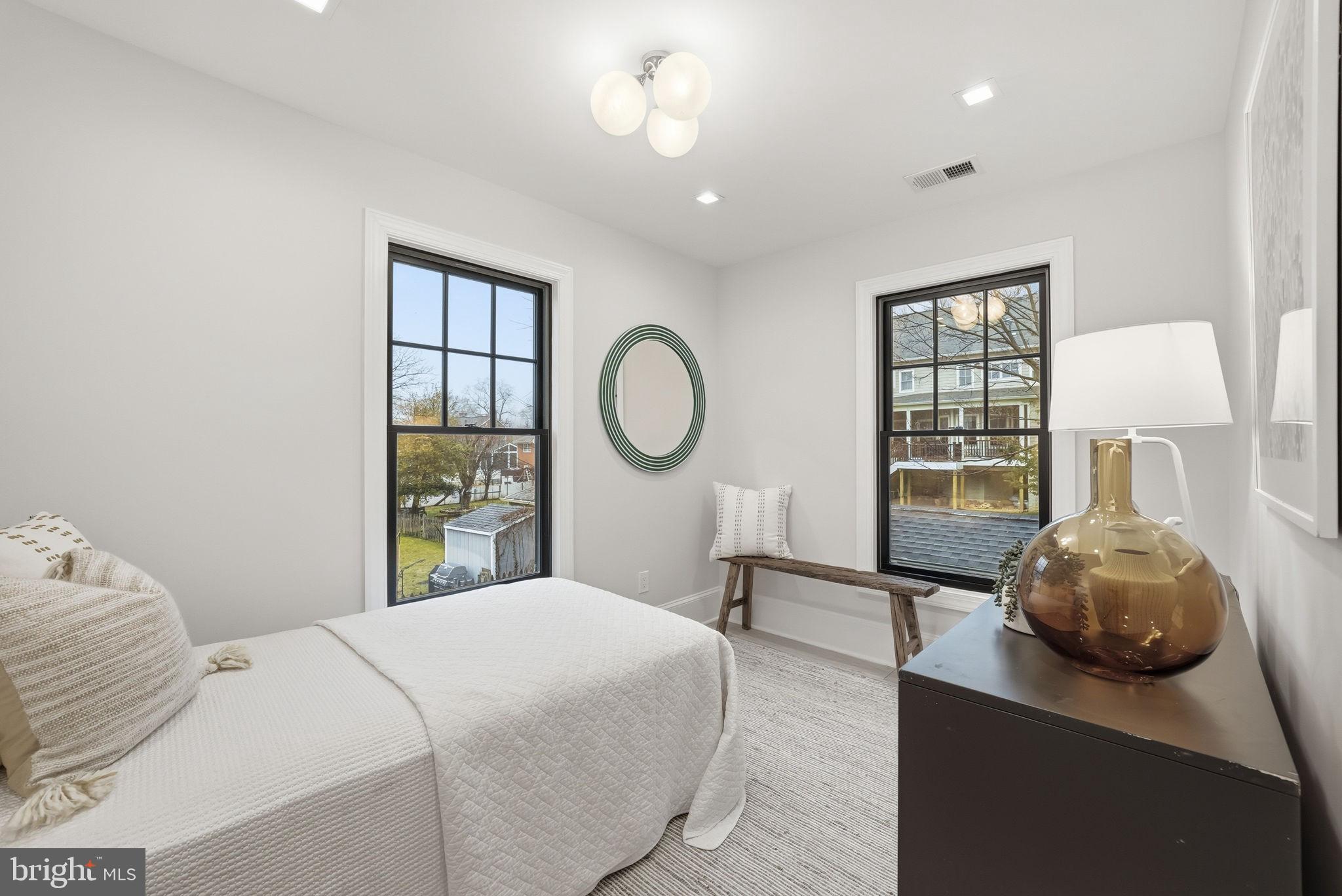 LEEWAY GARDENS - Residential