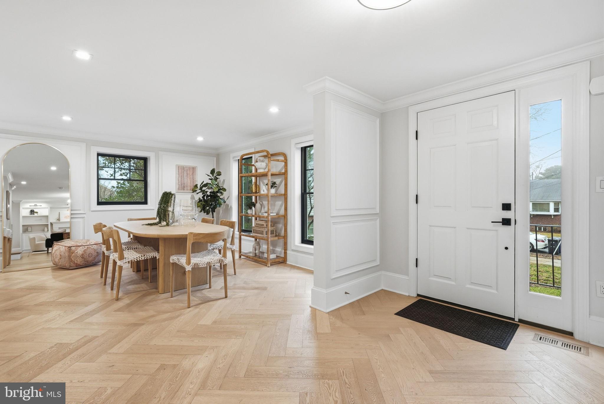 LEEWAY GARDENS - Residential