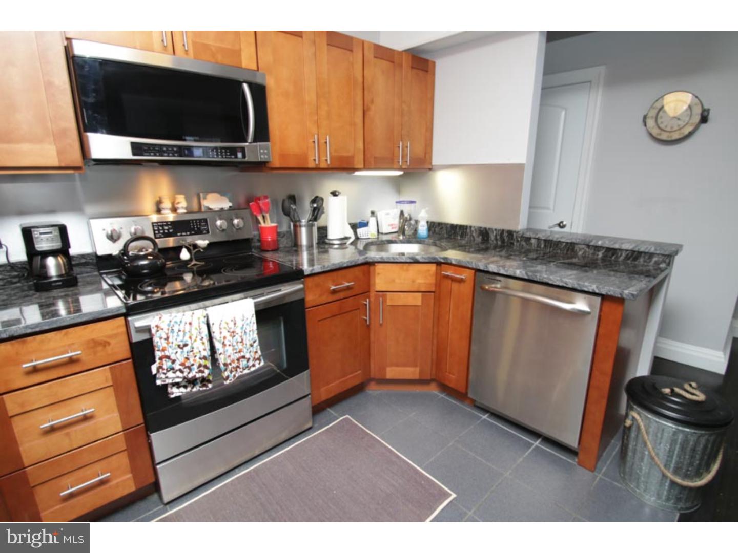 RITTENHOUSE SQUARE - Commercial Sale