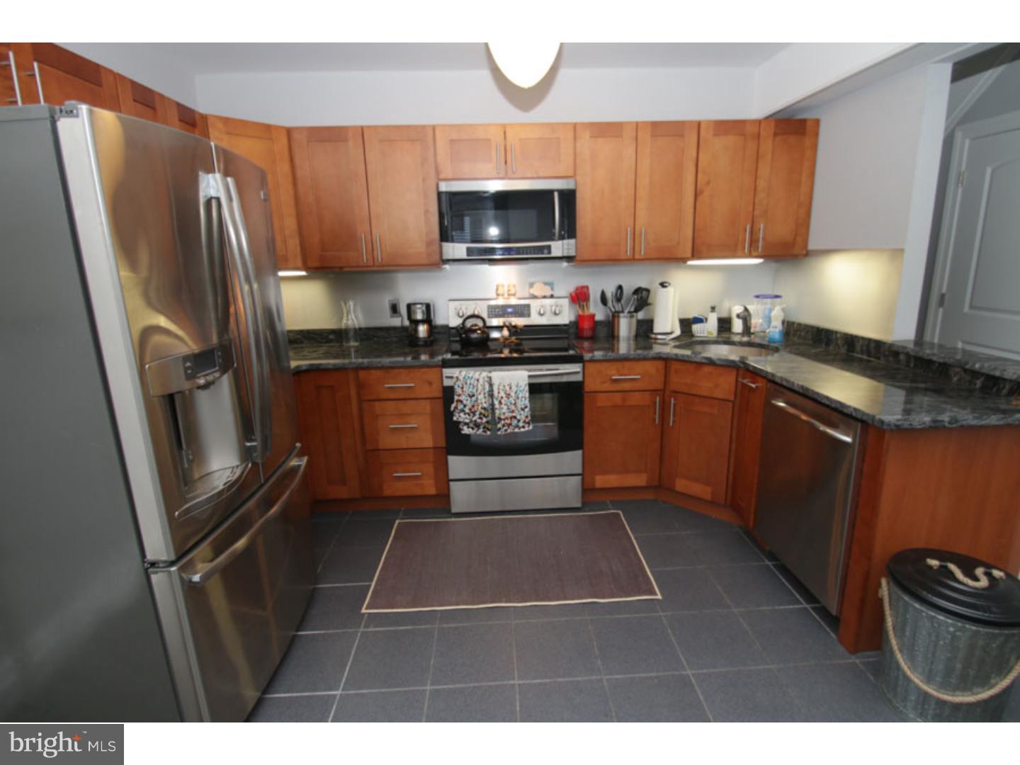 RITTENHOUSE SQUARE - Commercial Sale