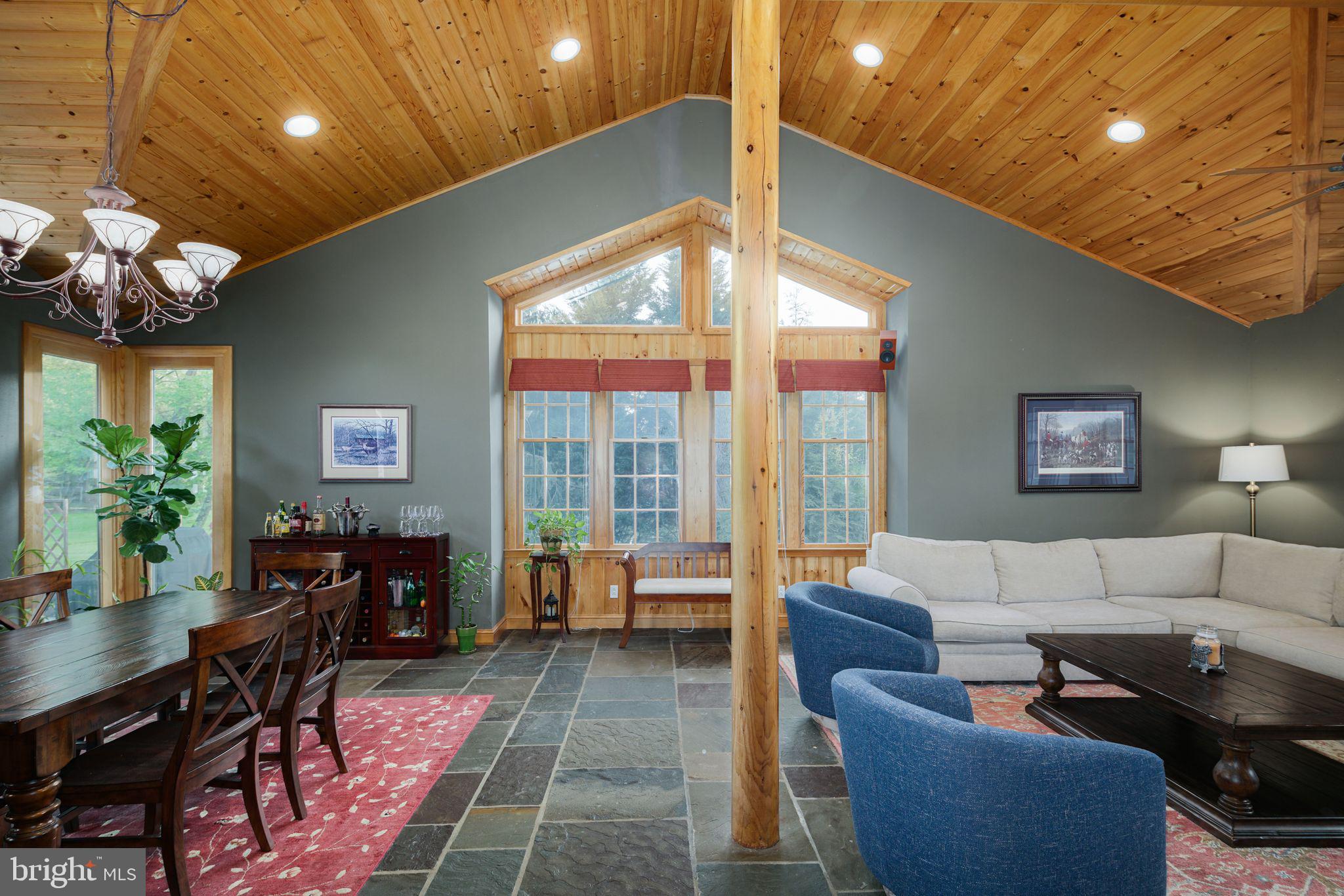 DOYLESTOWN - Residential