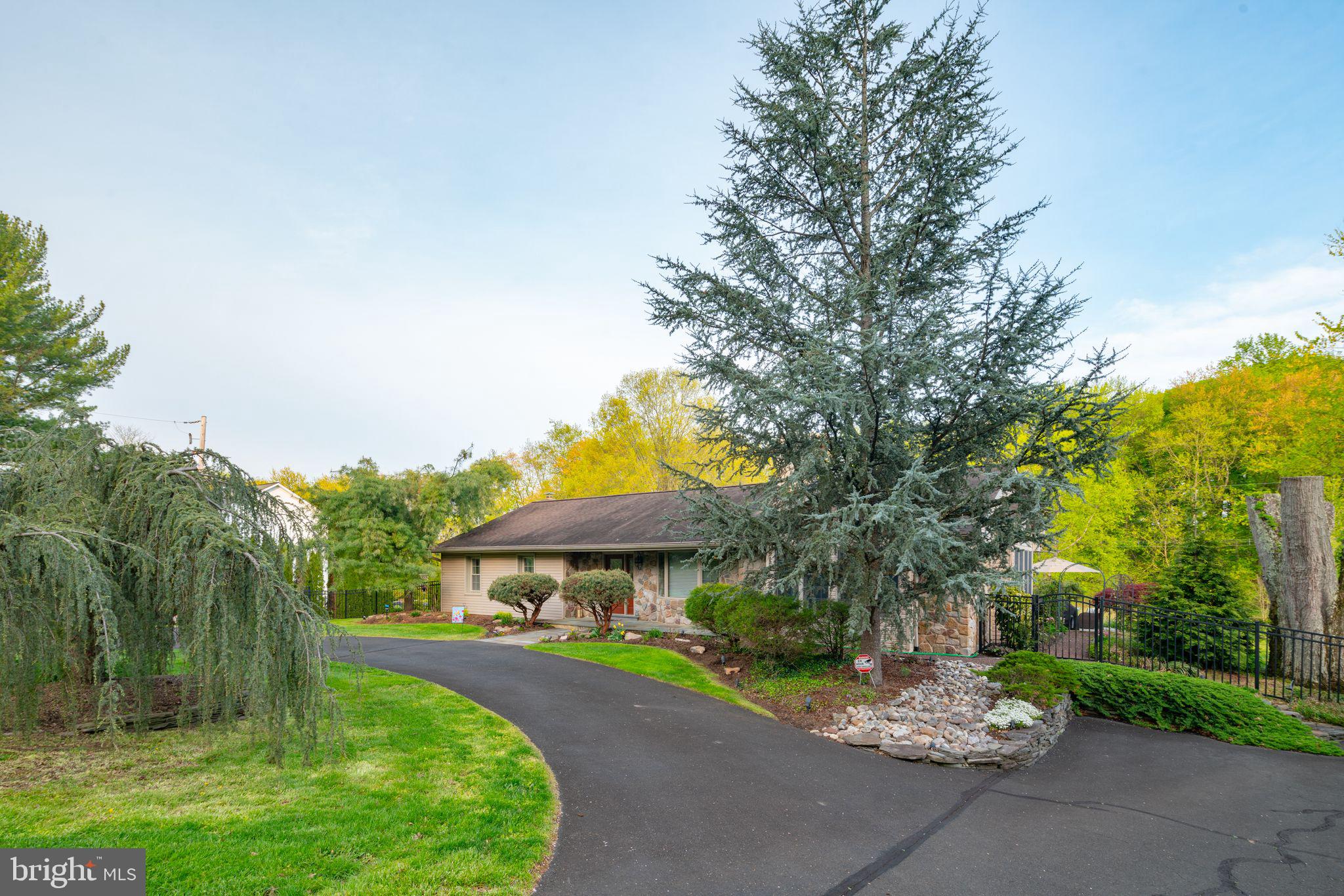 DOYLESTOWN - Residential