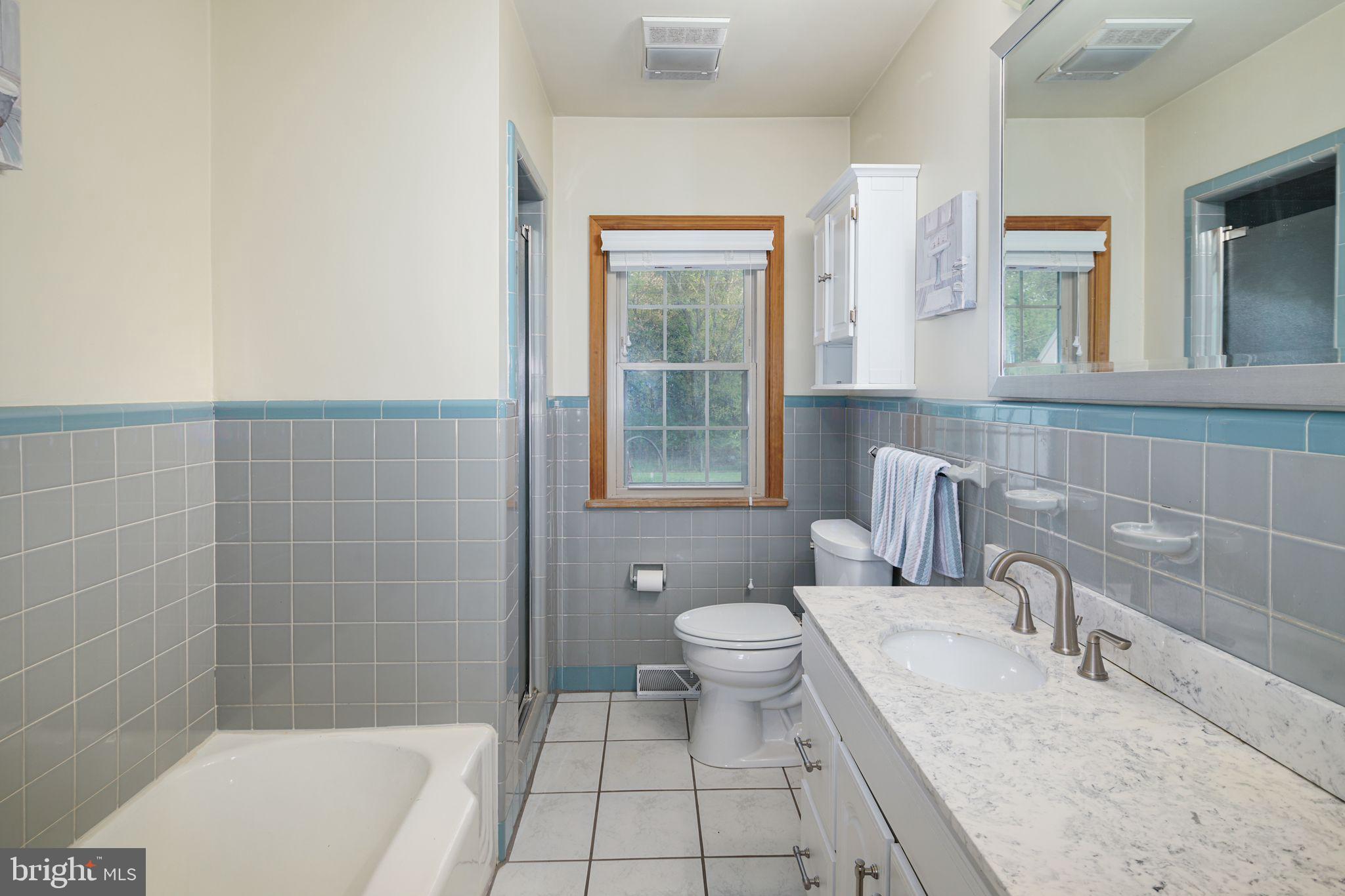 DOYLESTOWN - Residential