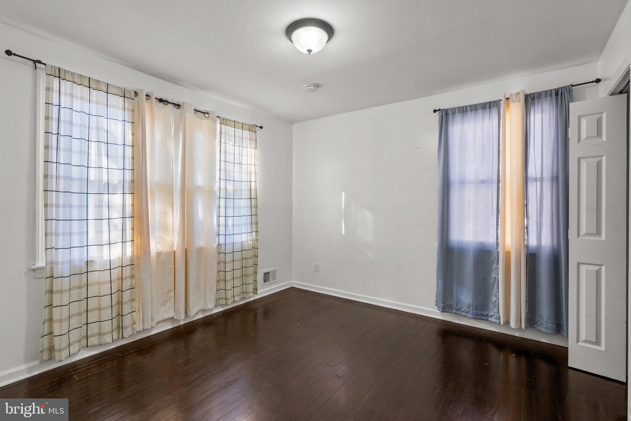 ROGERS HEIGHTS - Residential