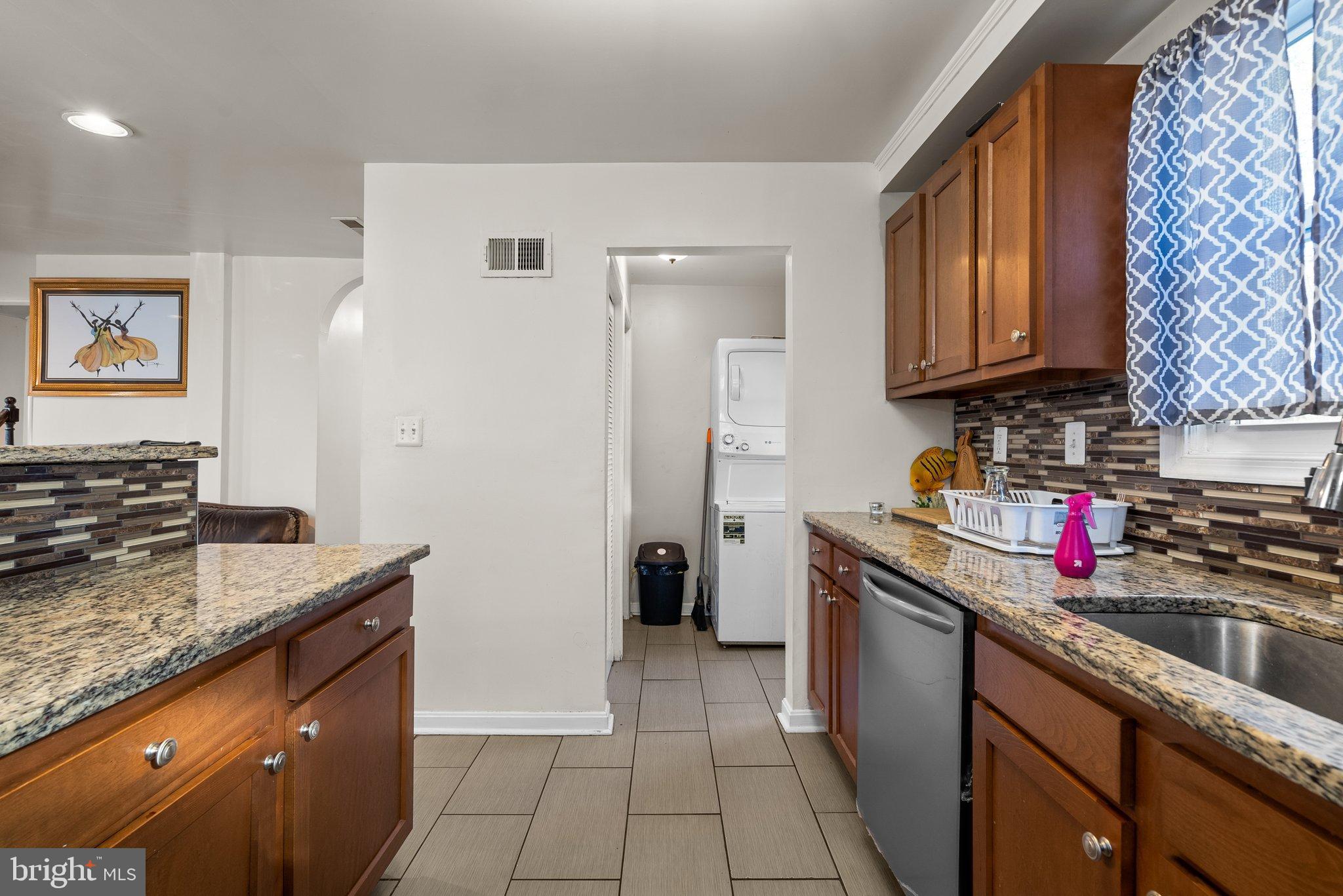 ROGERS HEIGHTS - Residential