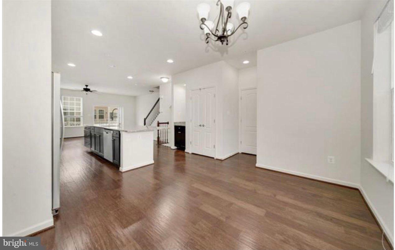 SENECA HILL - Residential Lease