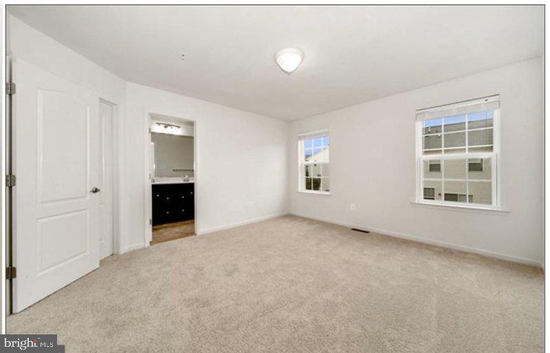 SENECA HILL - Residential Lease