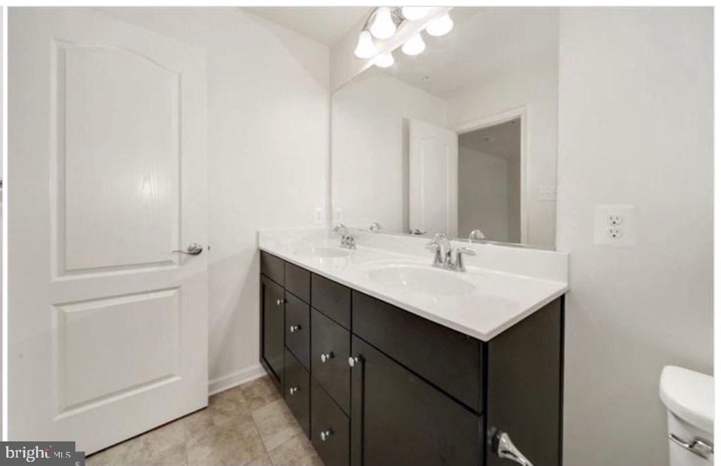 SENECA HILL - Residential Lease