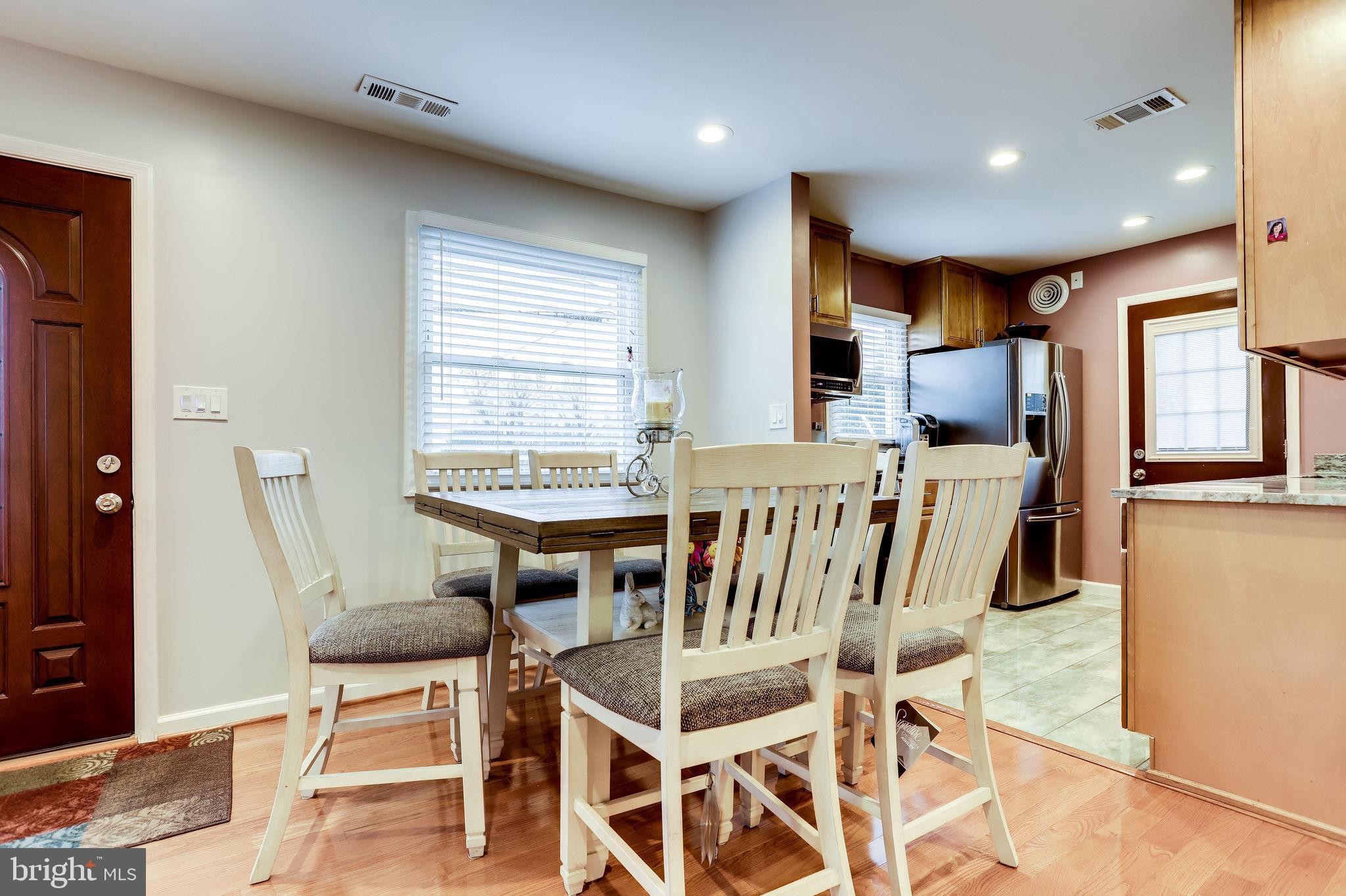 BURGUNDY VILLAGE - Residential