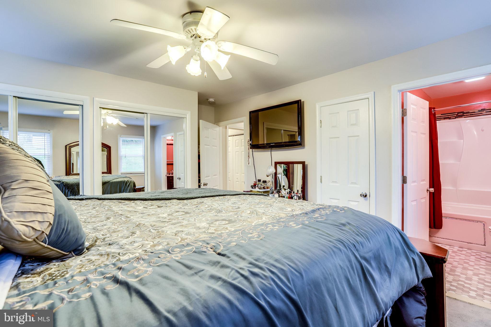 BURGUNDY VILLAGE - Residential