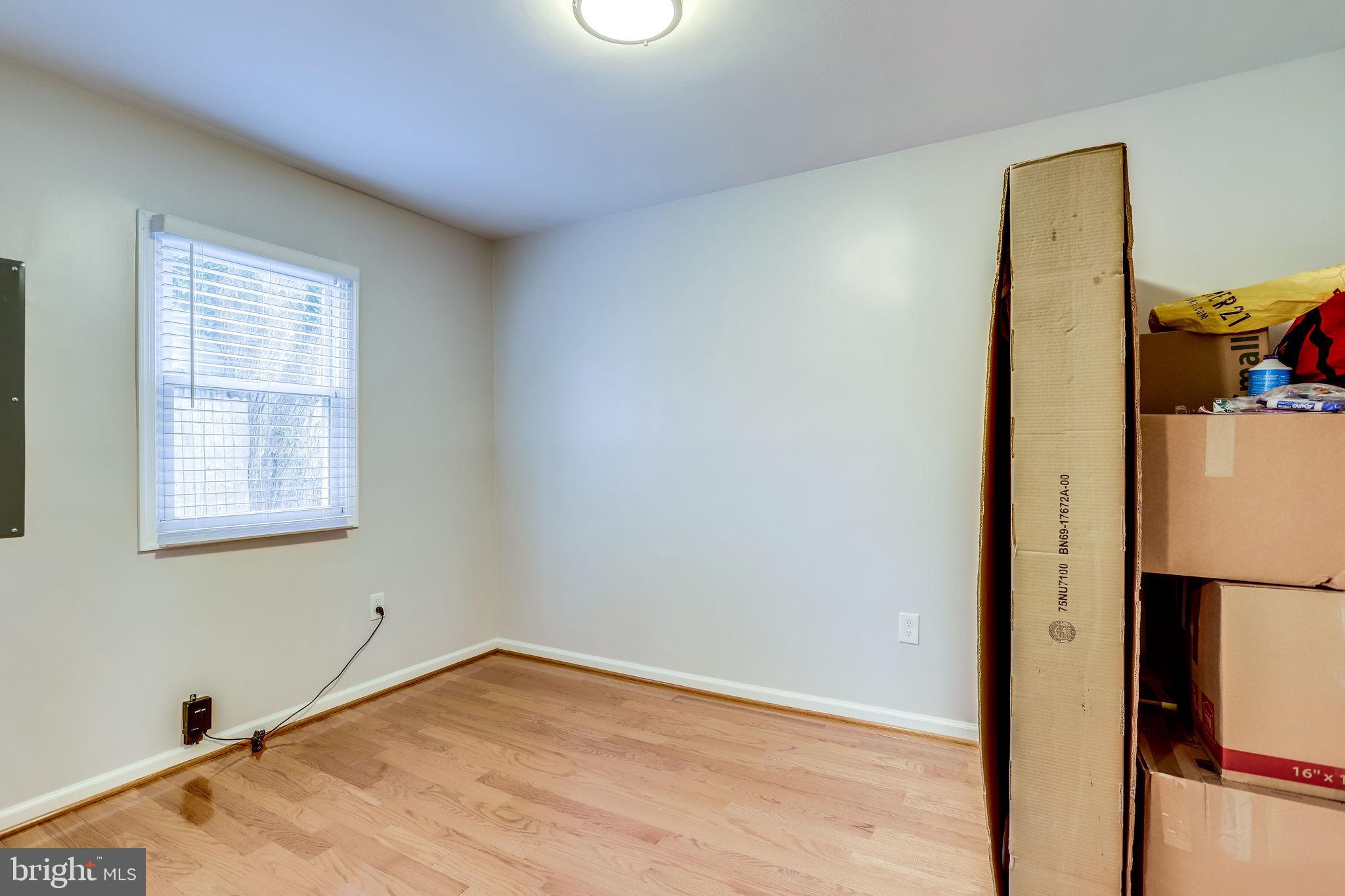 BURGUNDY VILLAGE - Residential