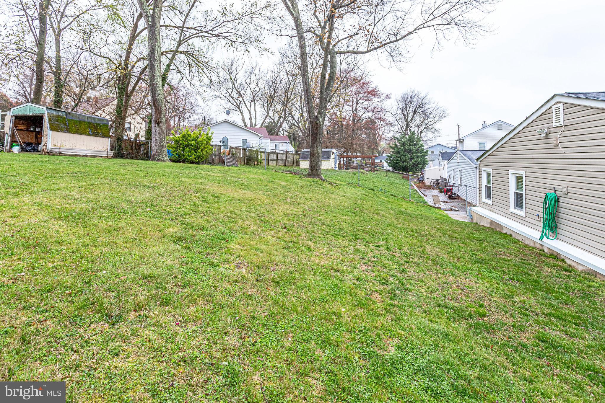 BURGUNDY VILLAGE - Residential
