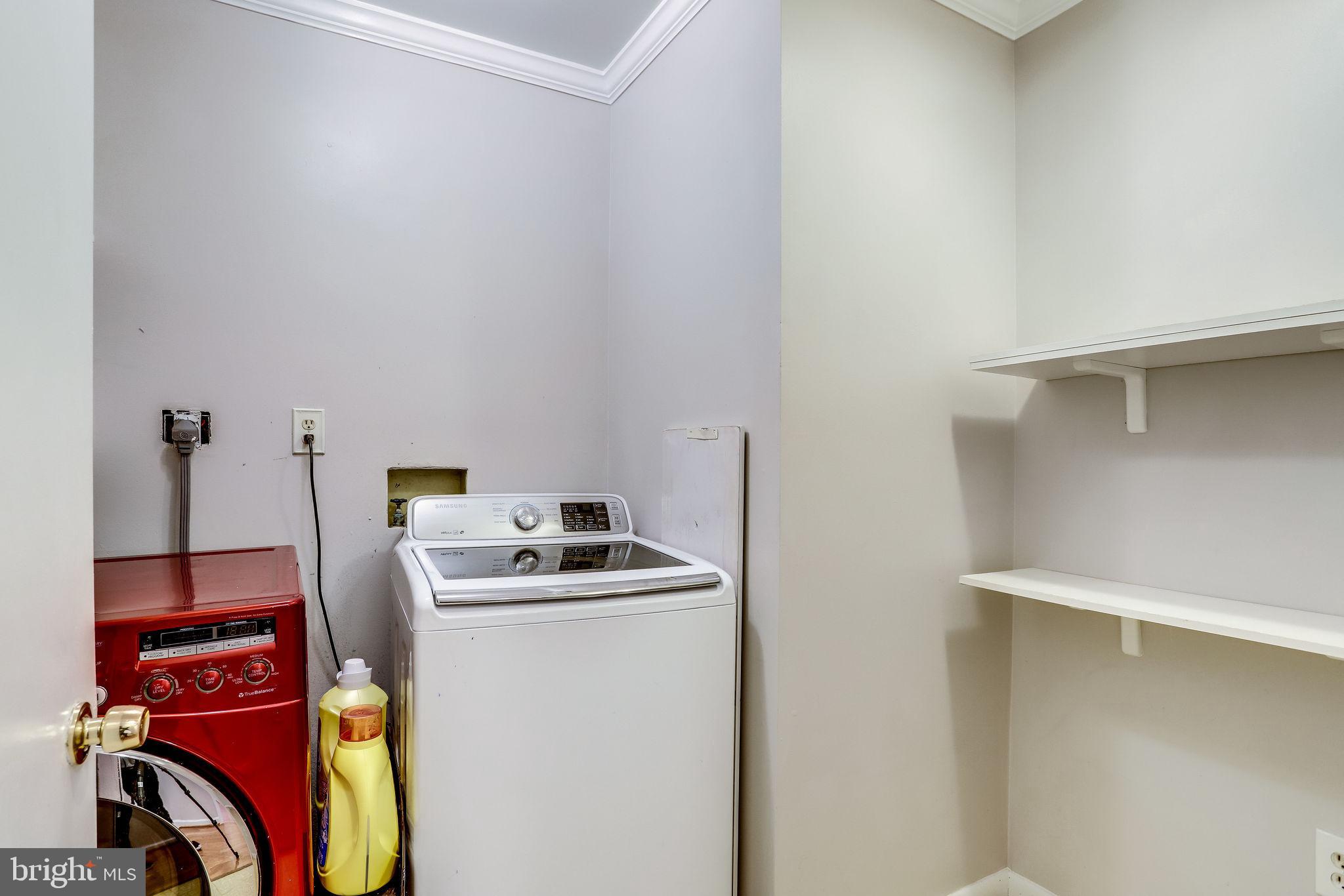 BURGUNDY VILLAGE - Residential