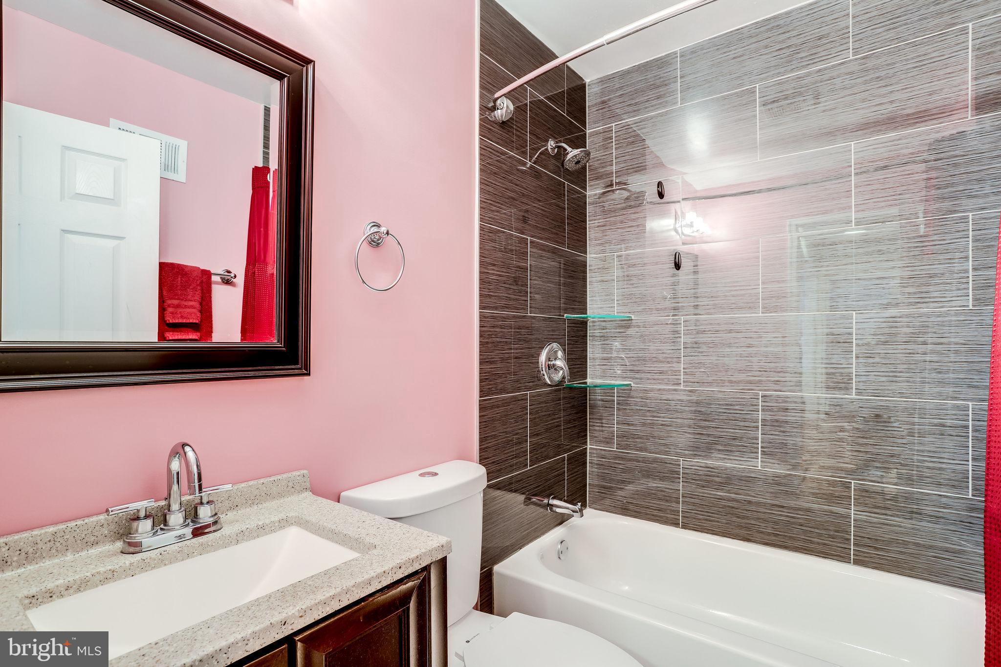 BURGUNDY VILLAGE - Residential