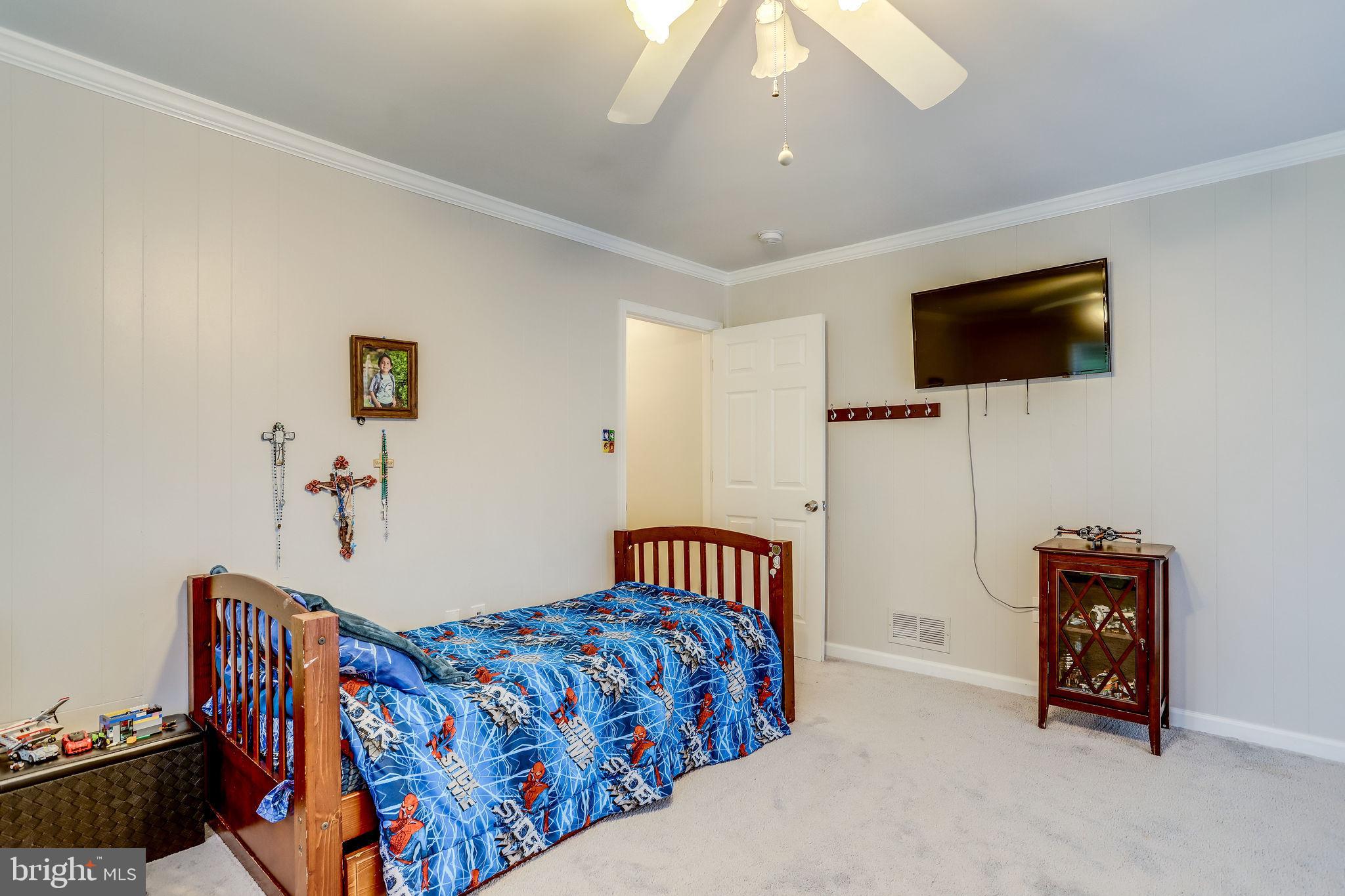 BURGUNDY VILLAGE - Residential