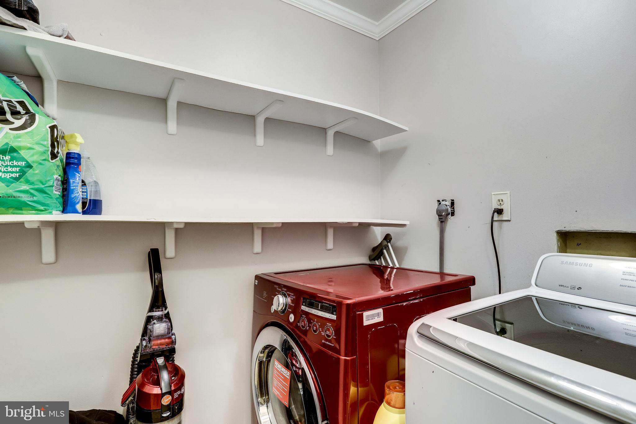 BURGUNDY VILLAGE - Residential