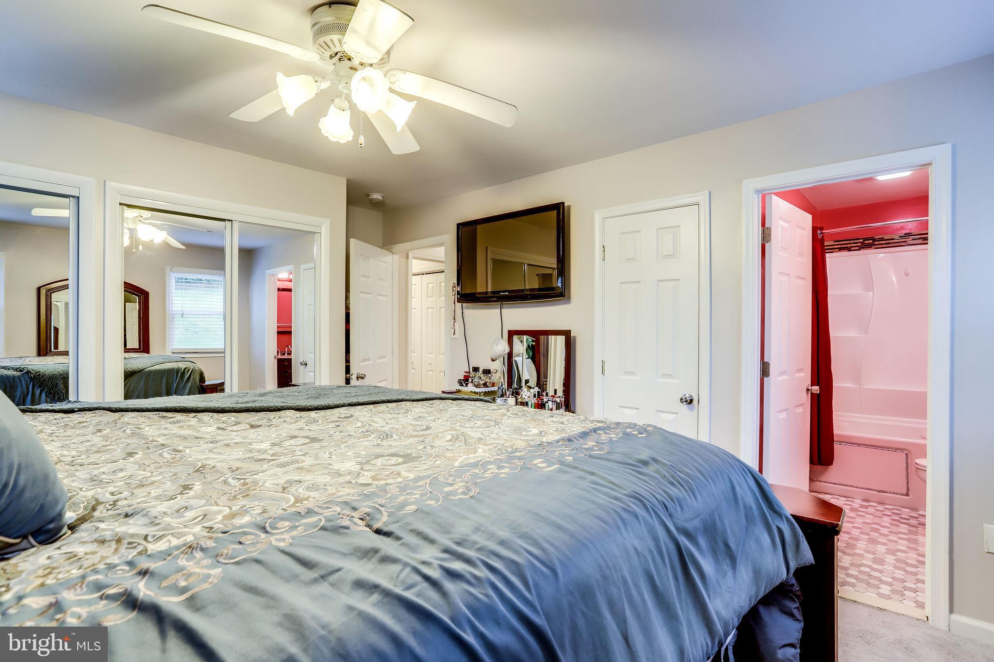 BURGUNDY VILLAGE - Residential