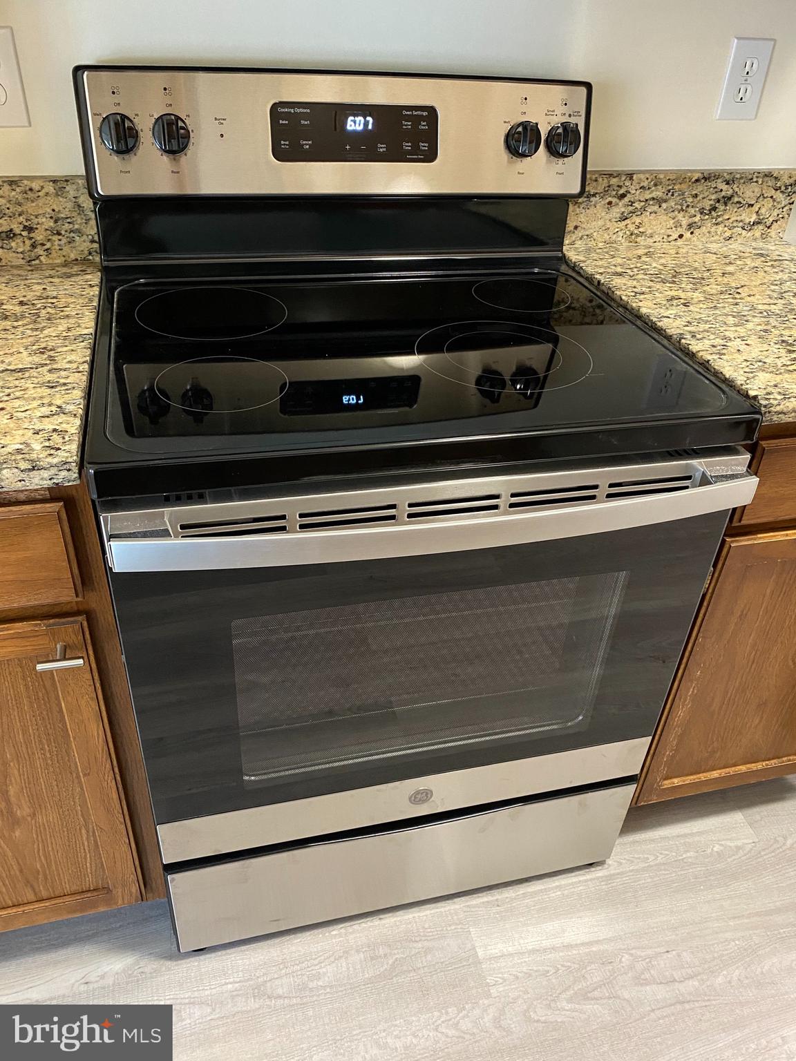 ROCKBURN COMMONS - Residential Lease