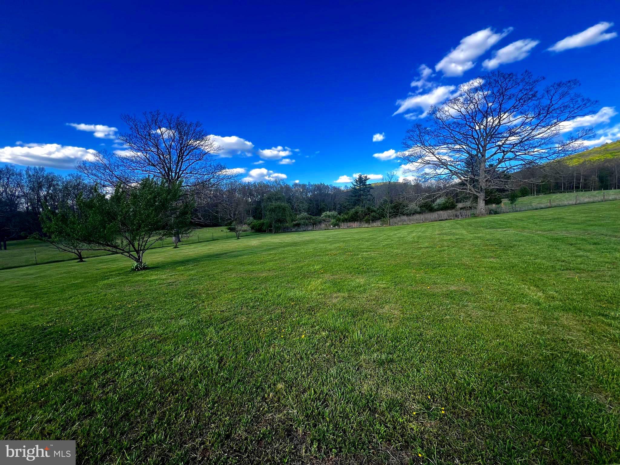 83 HARDWOOD DRIVE