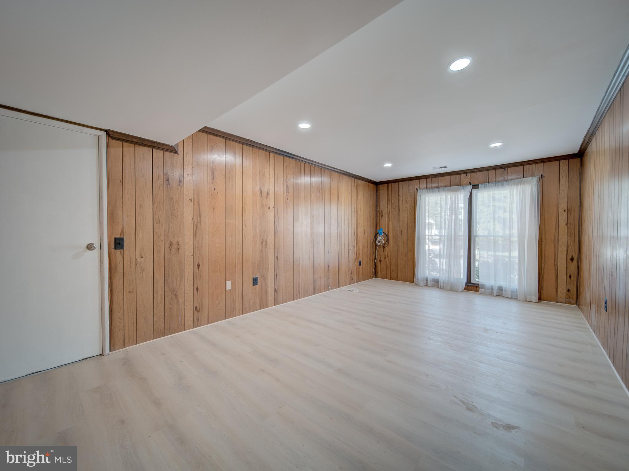 MONTPELIER WOODS - Residential Lease