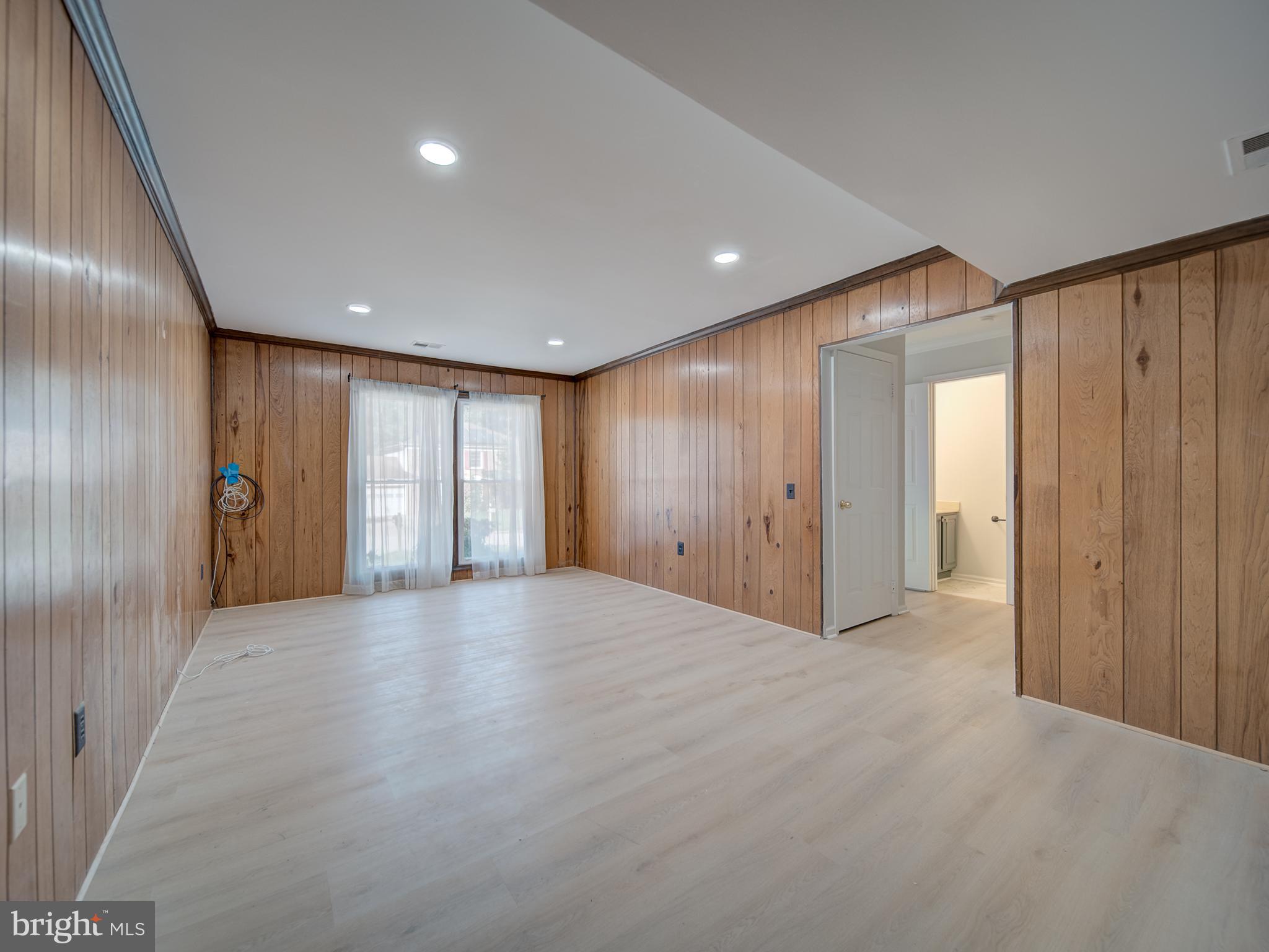 MONTPELIER WOODS - Residential Lease