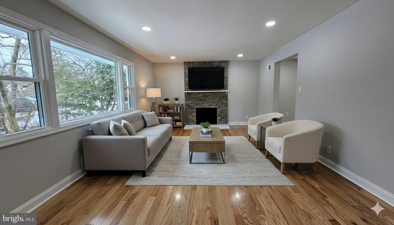 1305 WOODSIDE PARKWAY