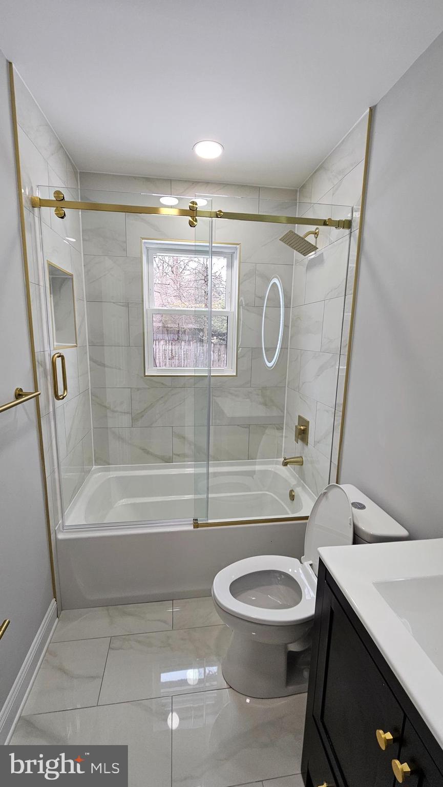 WOODSIDE PARK - Residential