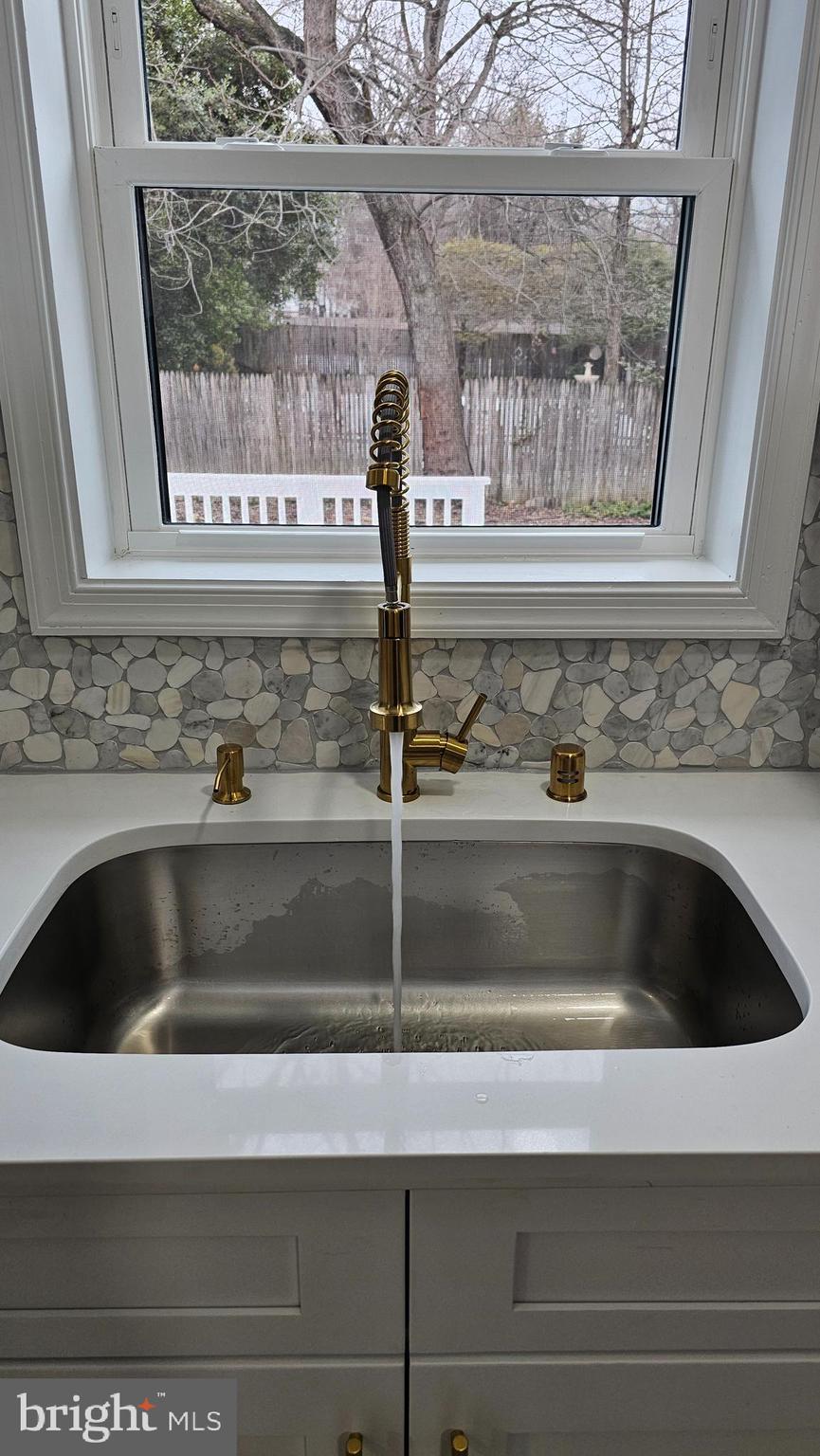 WOODSIDE PARK - Residential