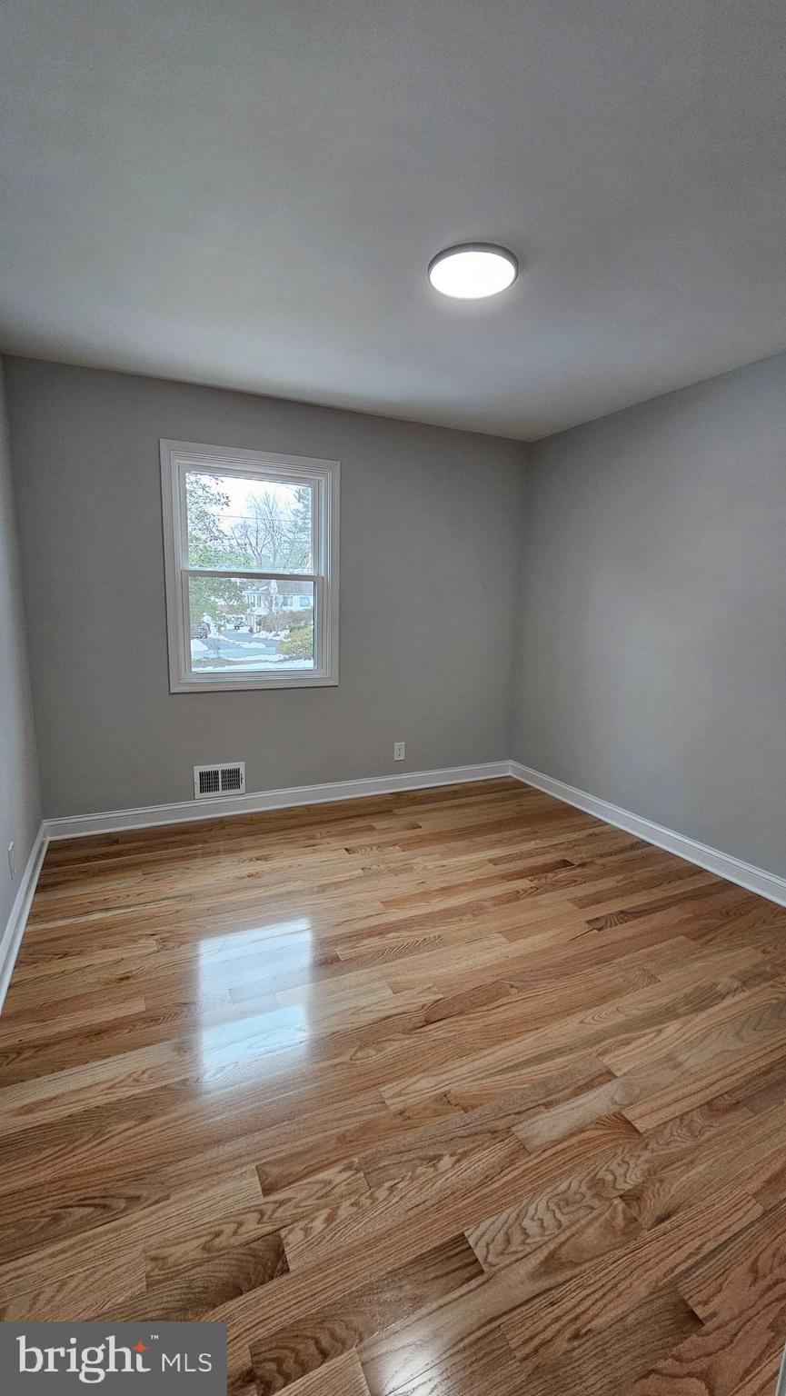 WOODSIDE PARK - Residential