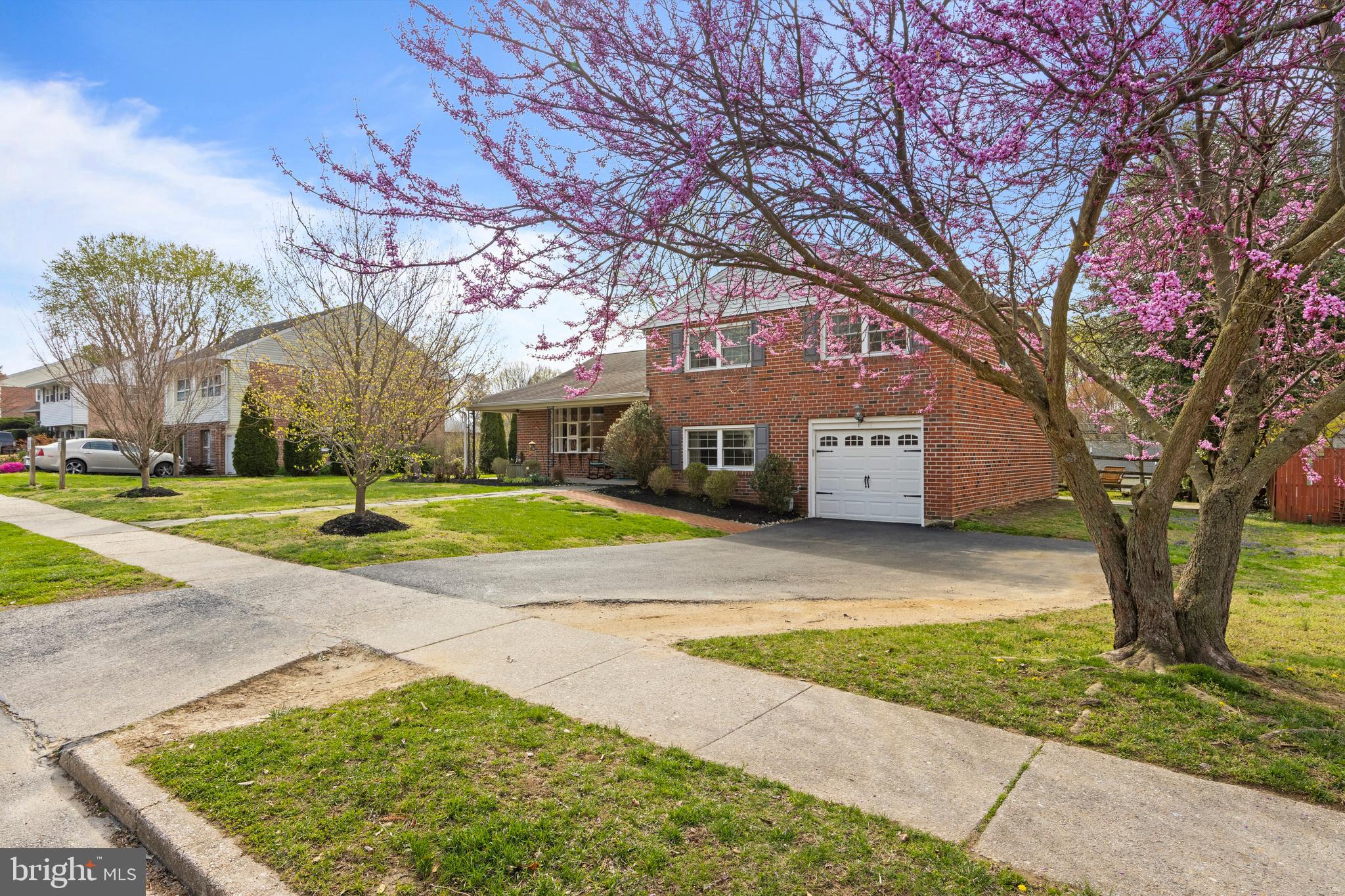 STENNING HILLS - Residential