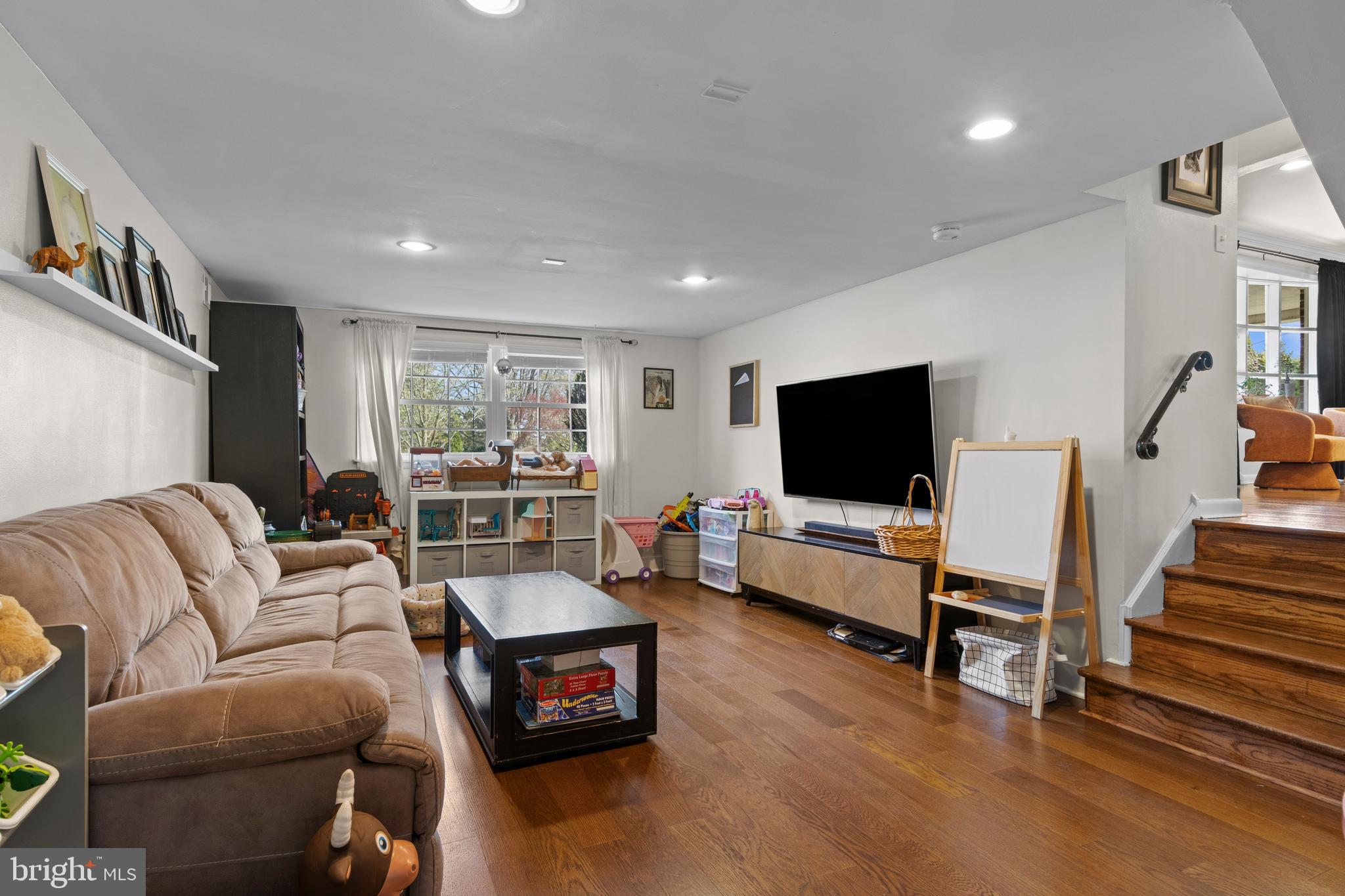 STENNING HILLS - Residential