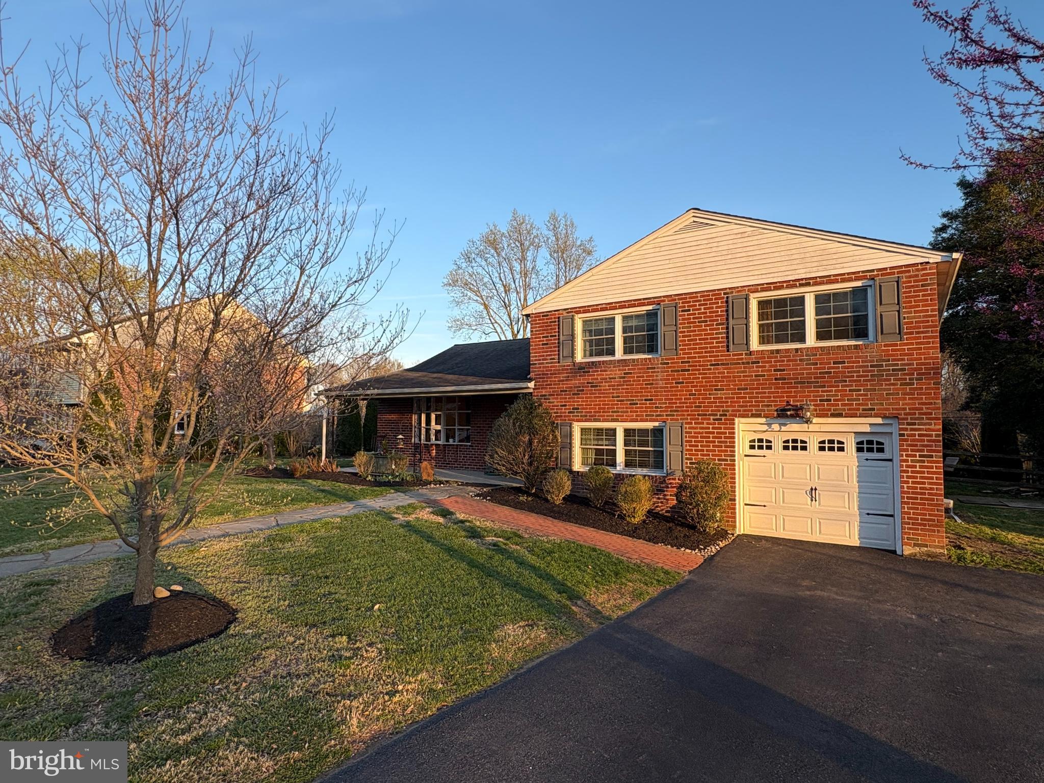 STENNING HILLS - Residential