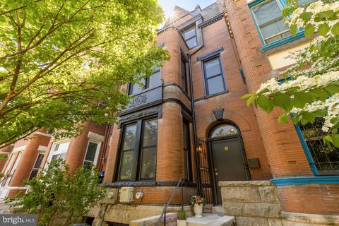 Photo of 1248 Girard Street NW, WASHINGTON, DC 20009 (MLS # DCDC2251090)