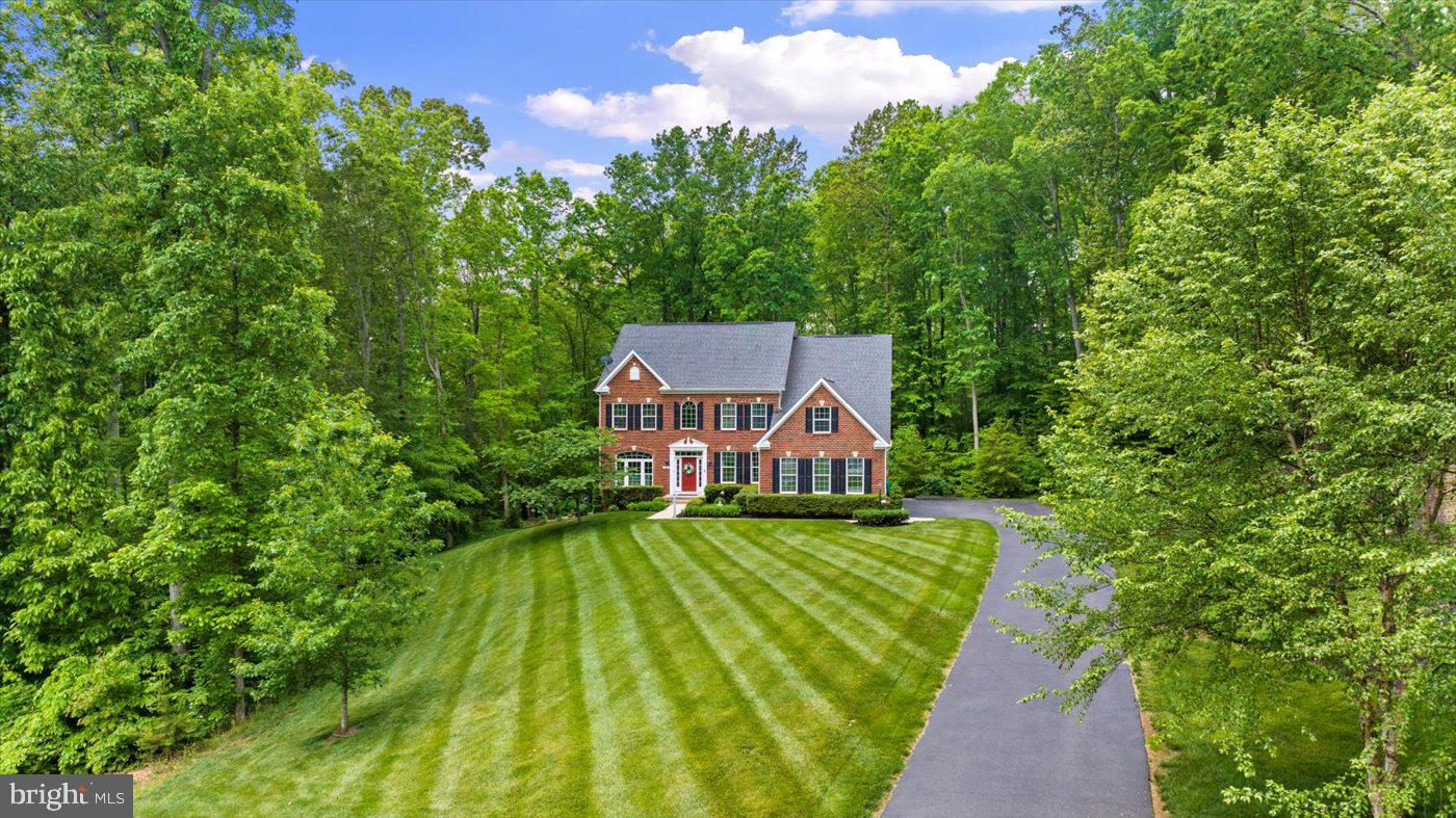 186 GENEVIEVE COURT