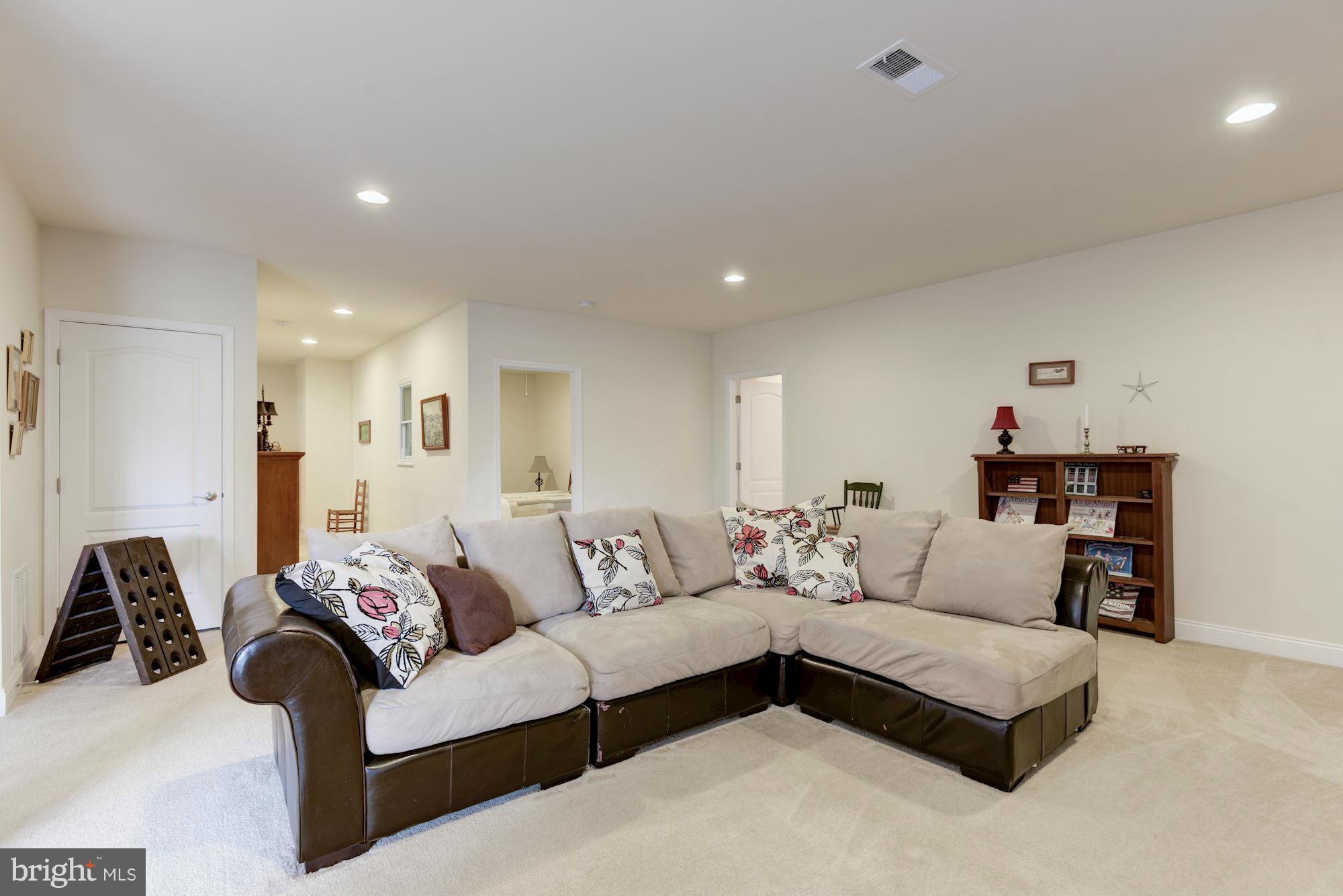 DOMINION VALLEY COUNTRY CLUB - Residential