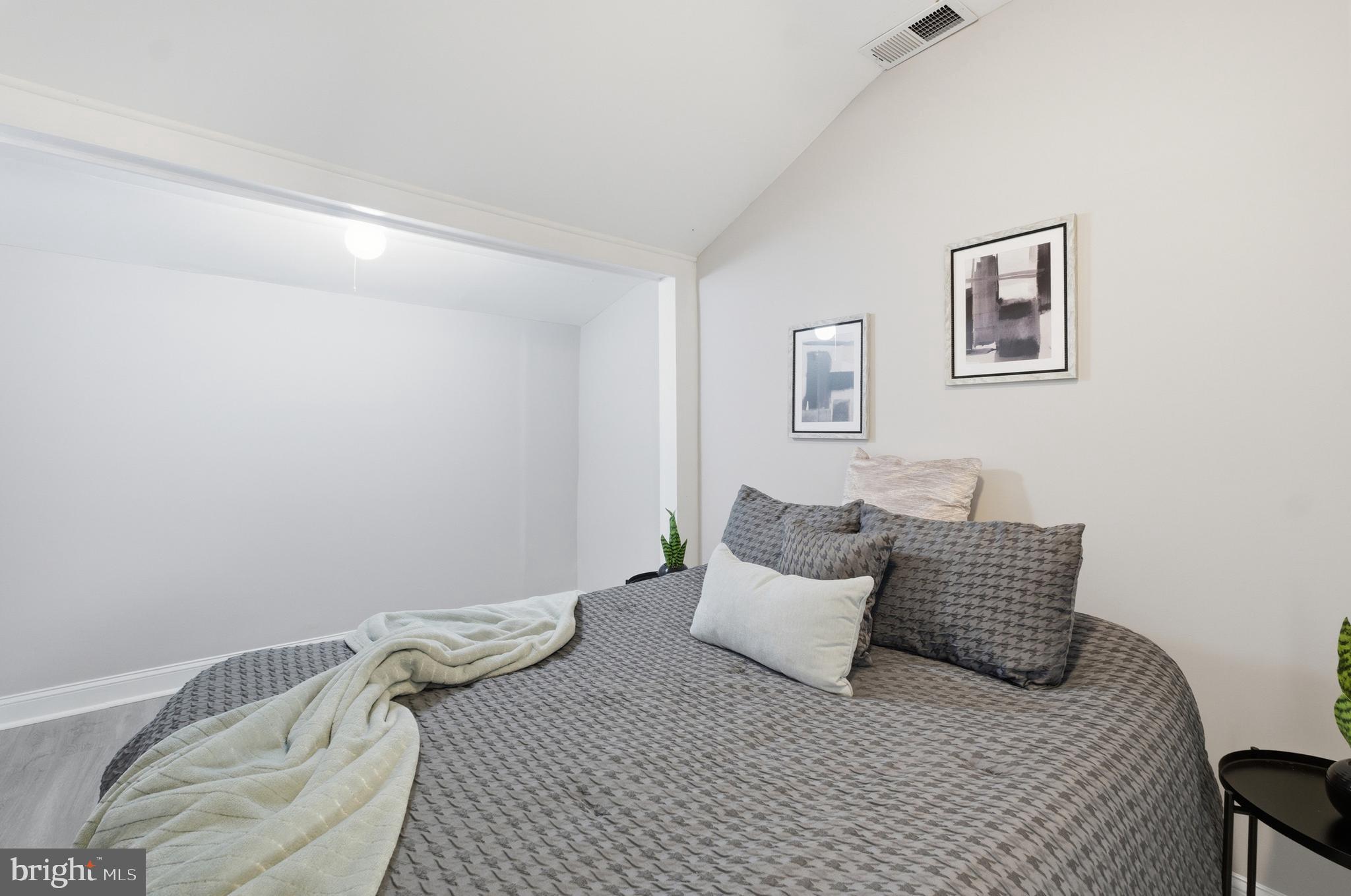 IDLEWILDE ON THE BAY - Residential