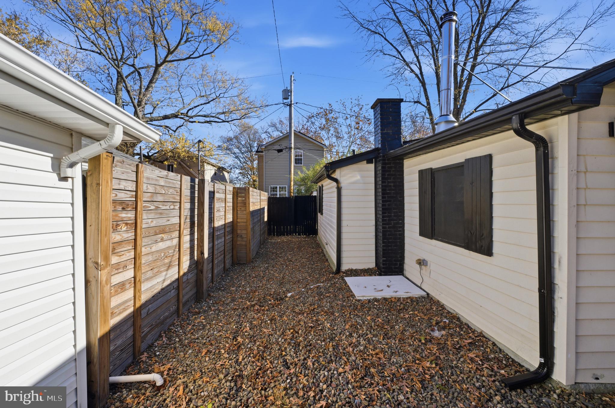 IDLEWILDE ON THE BAY - Residential