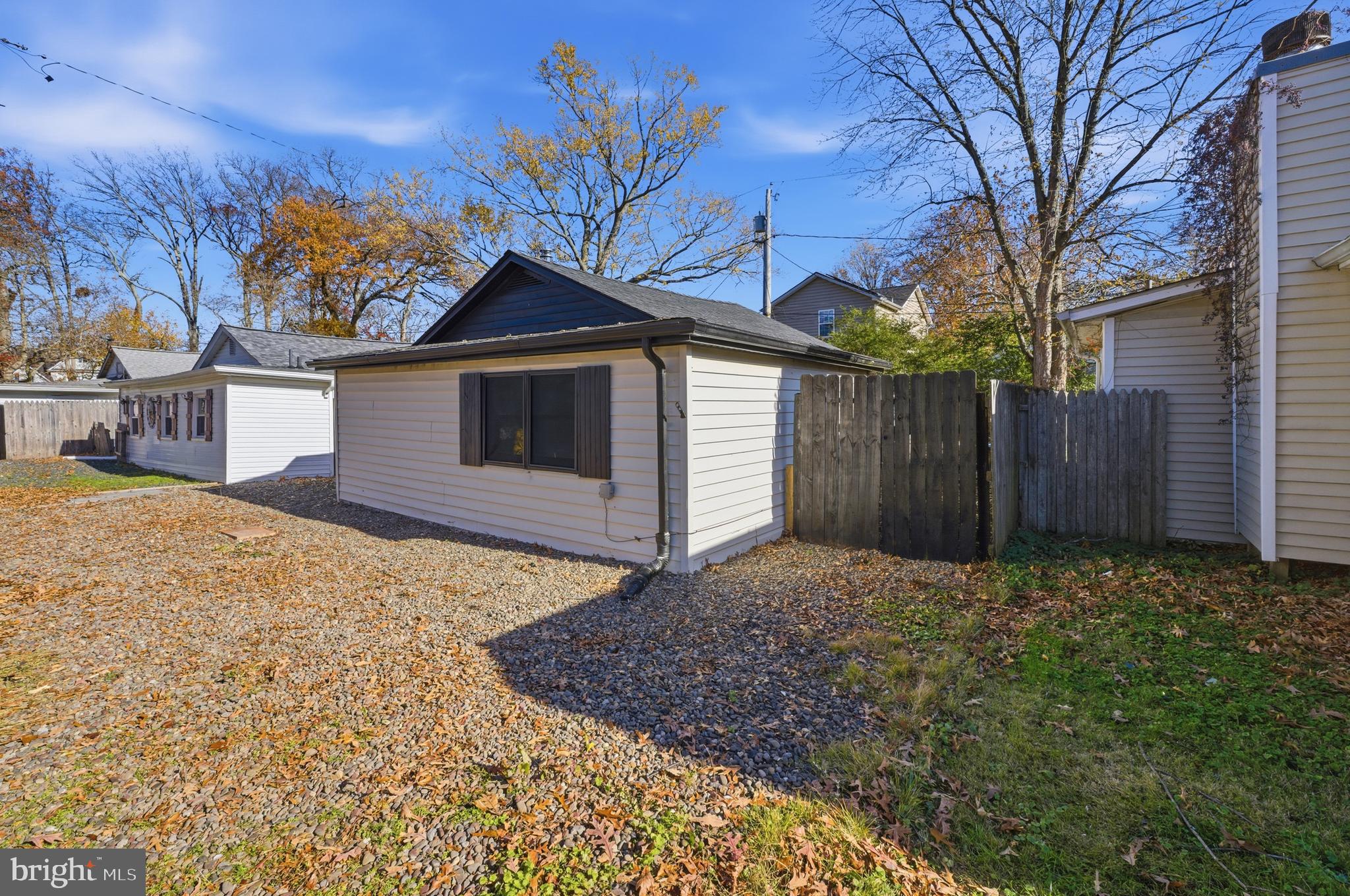 IDLEWILDE ON THE BAY - Residential