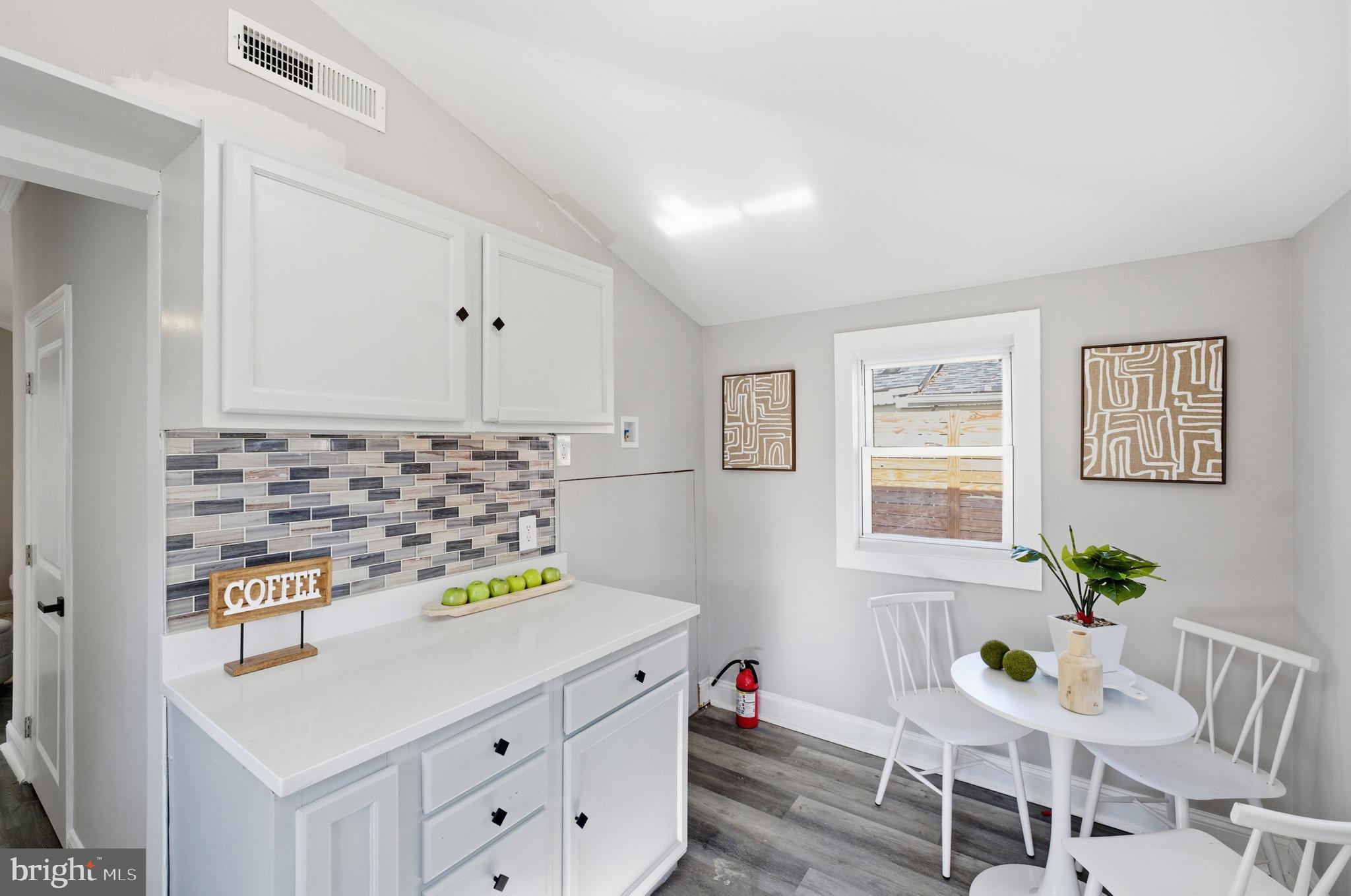 IDLEWILDE ON THE BAY - Residential