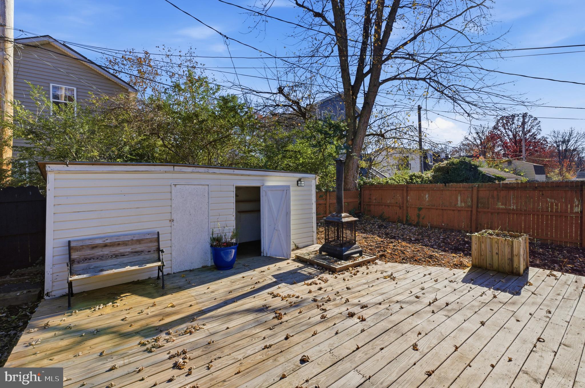 IDLEWILDE ON THE BAY - Residential