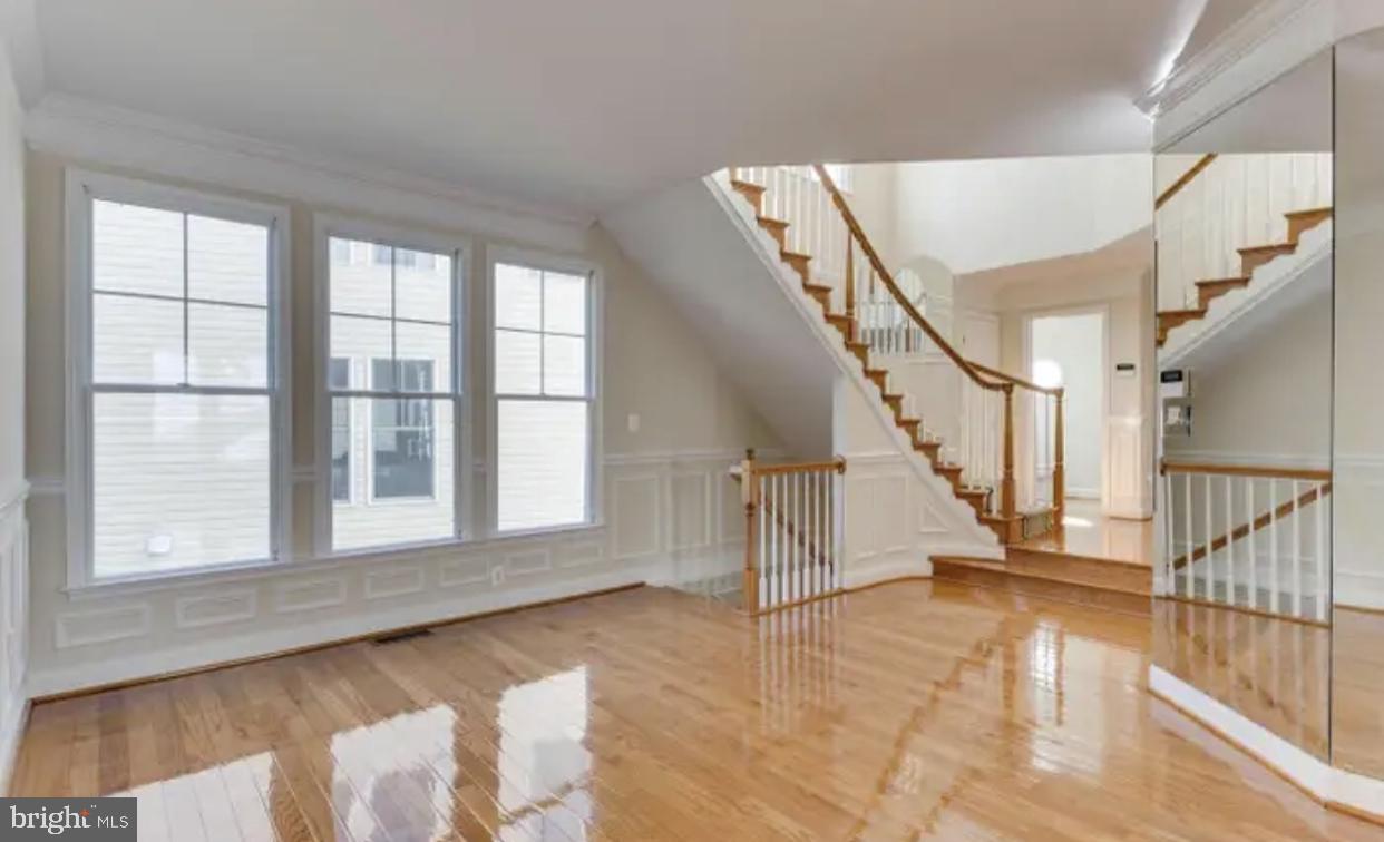 KINGSTOWNE - Residential Lease