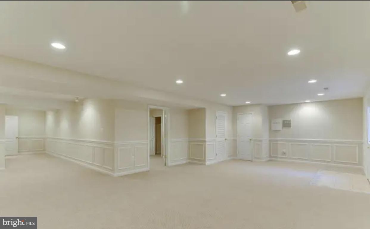 KINGSTOWNE - Residential Lease